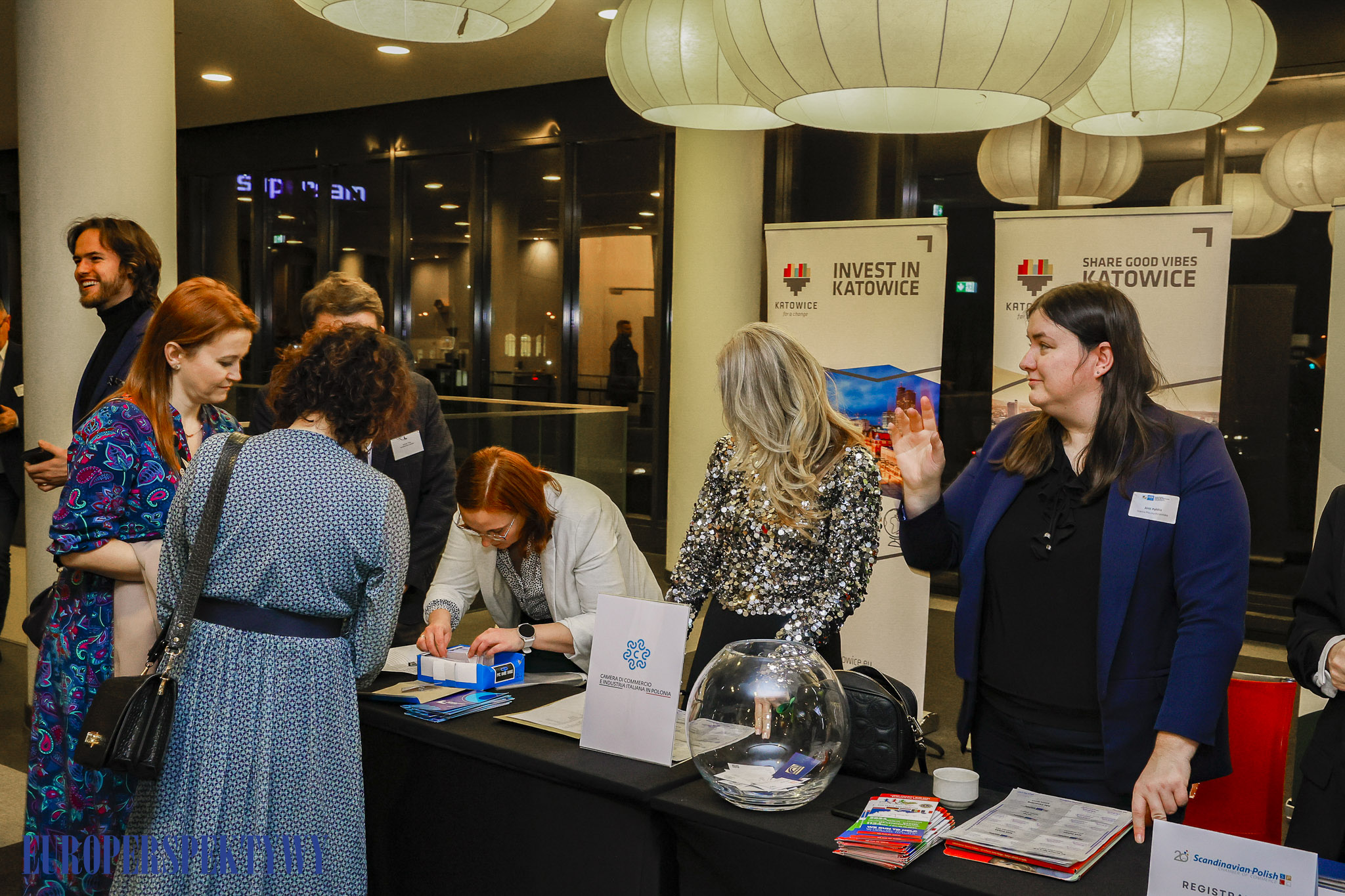 Europerspektywy AHK Polska: Gwiazdkowy Biznes Mixer 2024