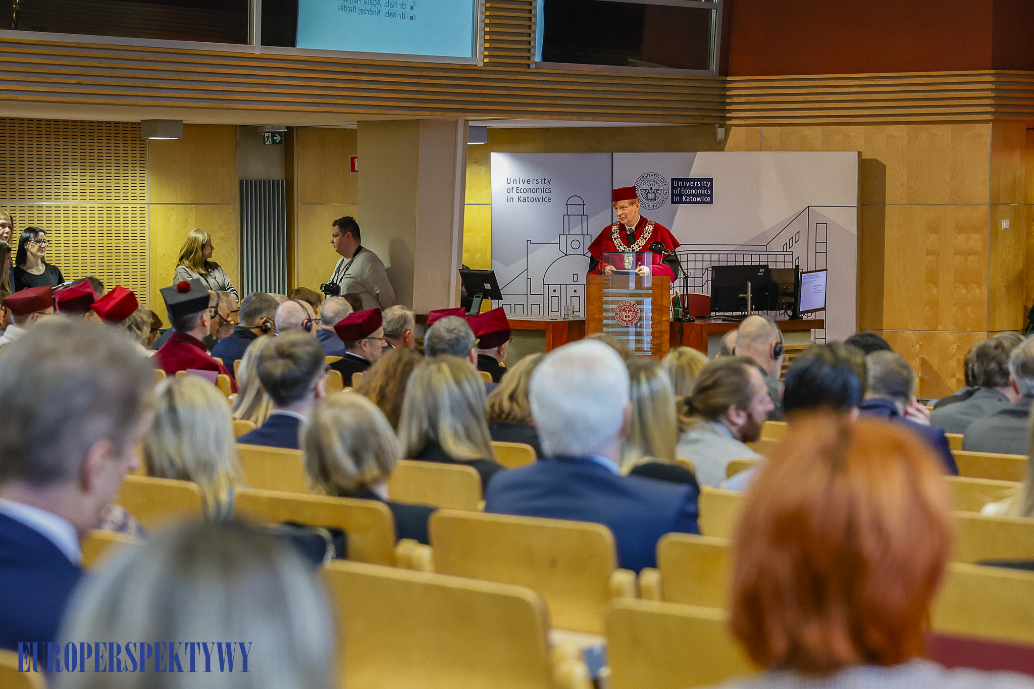 AE (110 z 187) Europerspektywy Uniwersytet Ekonomiczny obchodził swoje 88. urodziny