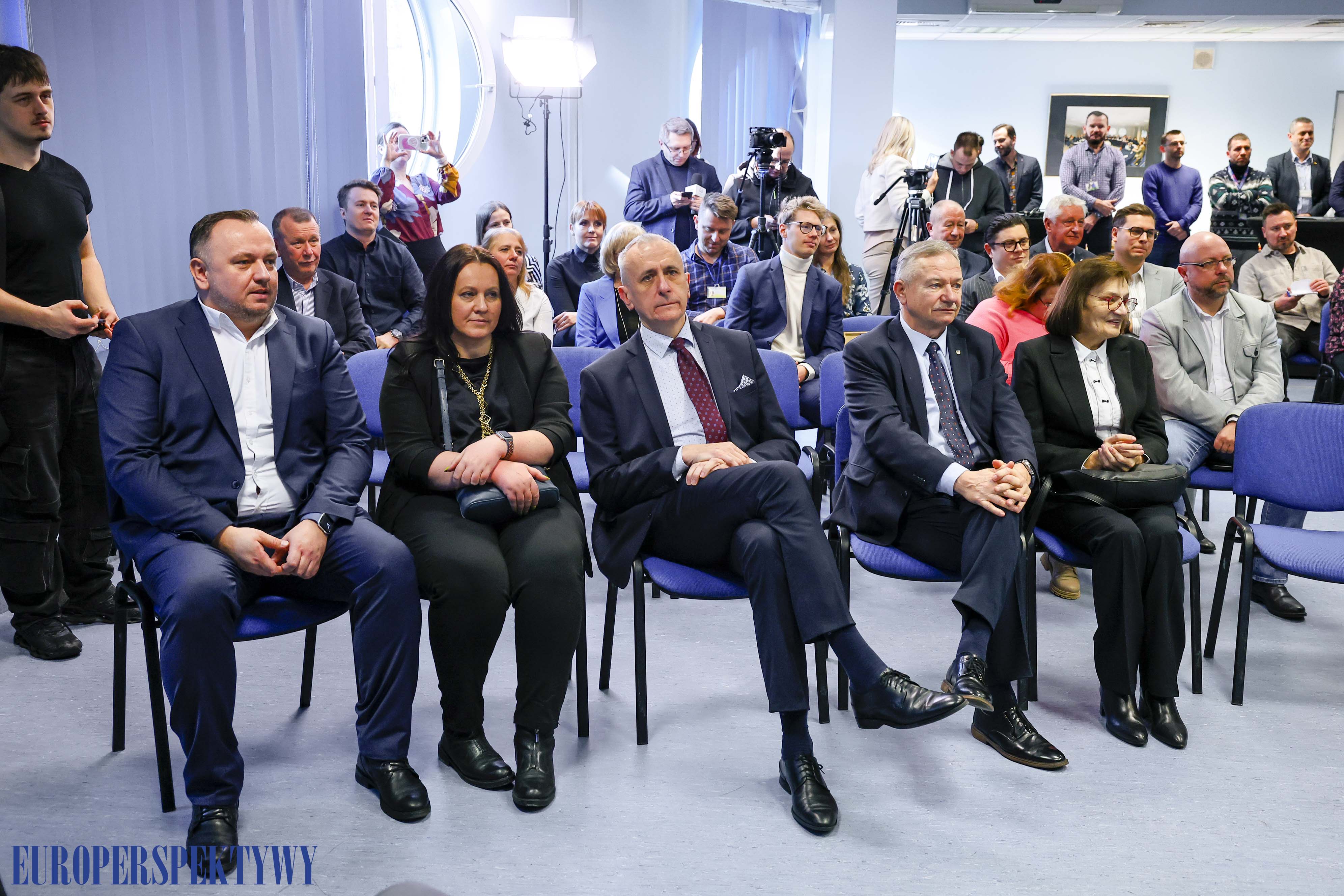 EP (11 z 36) Europerspektywy KCO: Nowa era w leczeniu raka trzonu macicy