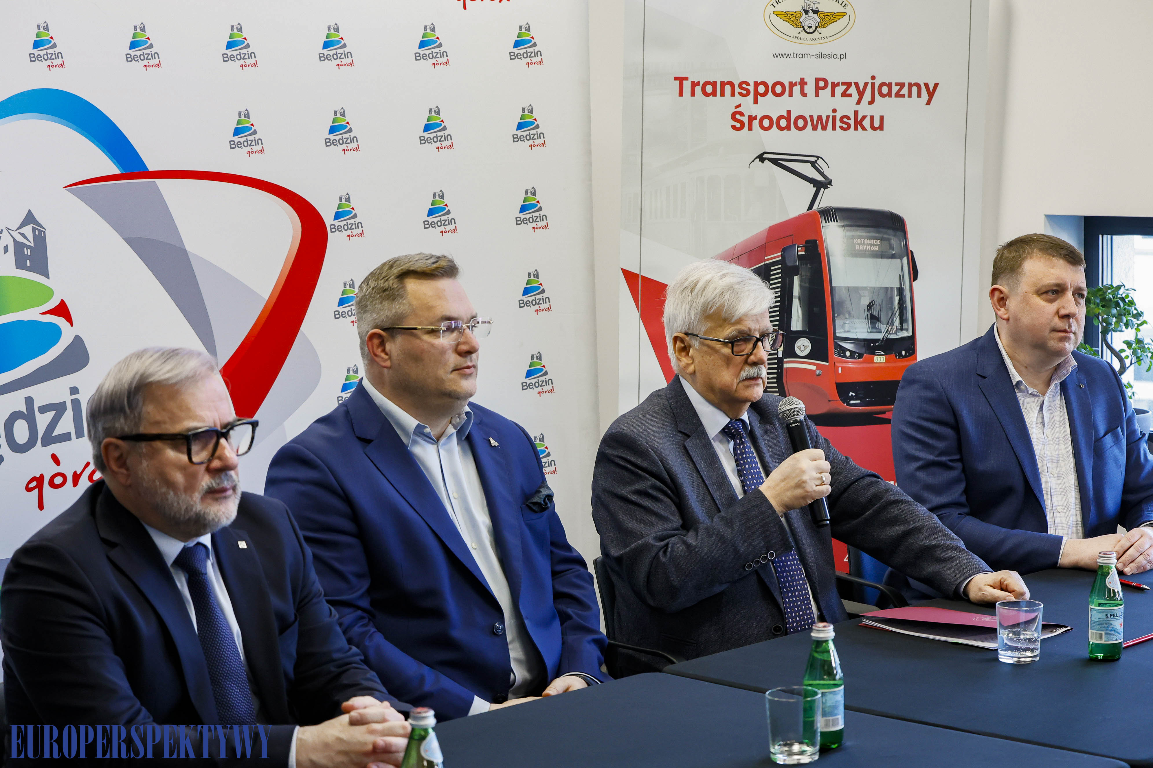 EP (23 z 37) Europerspektywy Będzin i Tramwaje Śląskie SA: podpisanie umowy