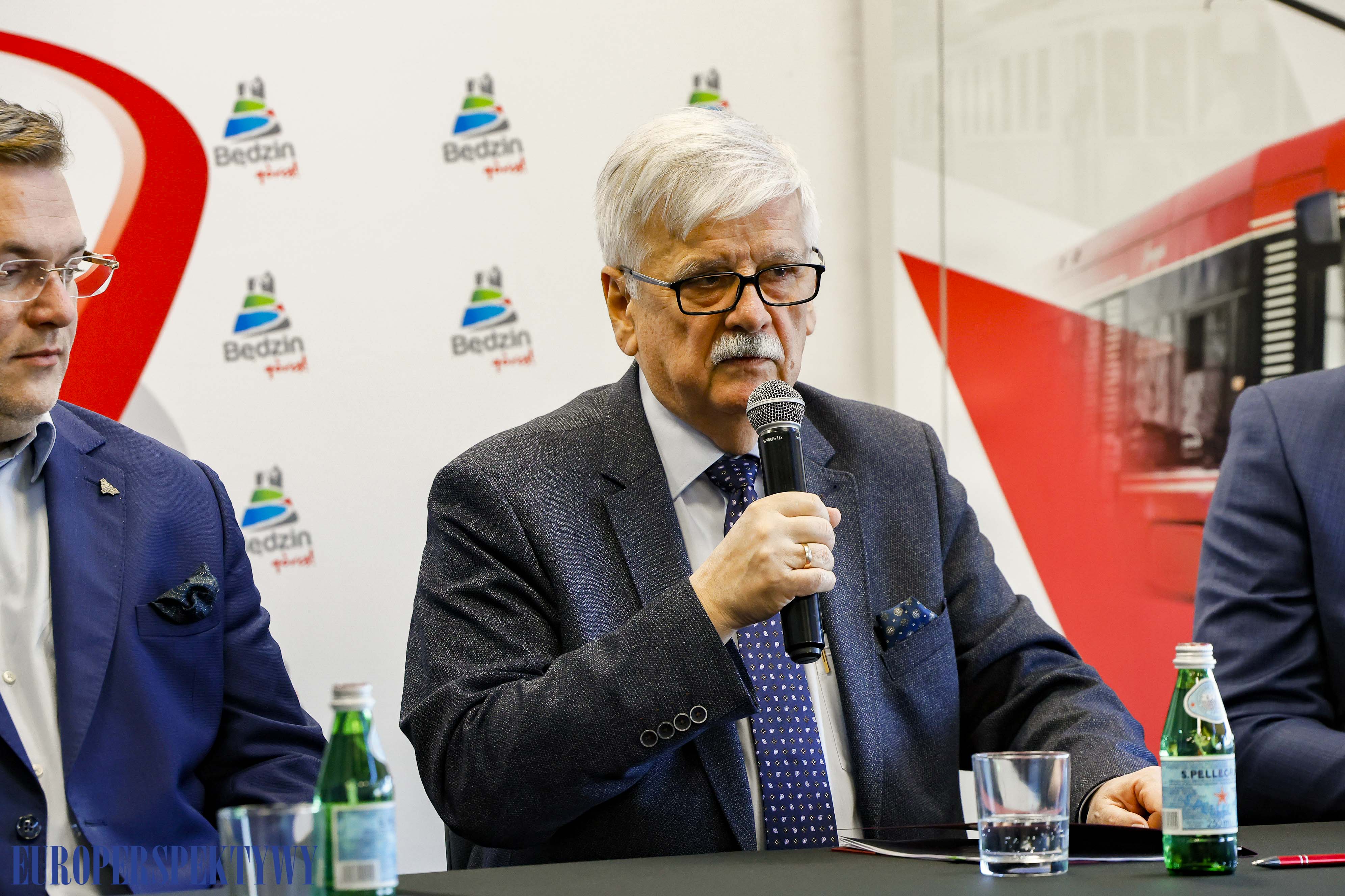 EP (28 z 37) Europerspektywy Będzin i Tramwaje Śląskie SA: podpisanie umowy