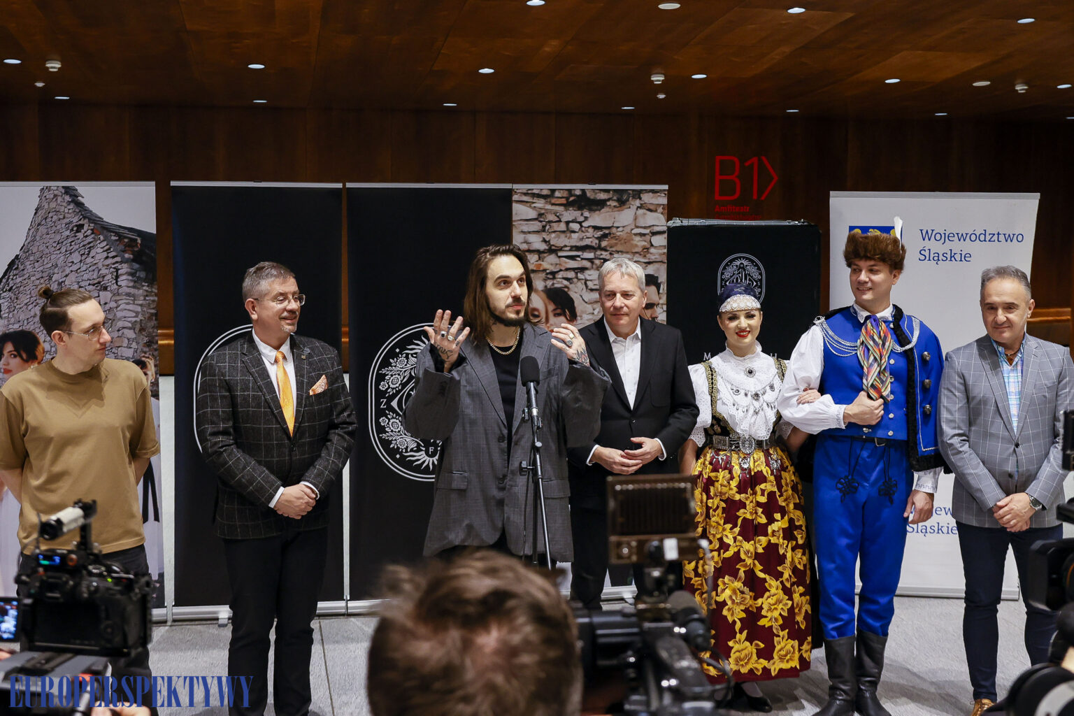 Pieśni Wspólczesne tom II