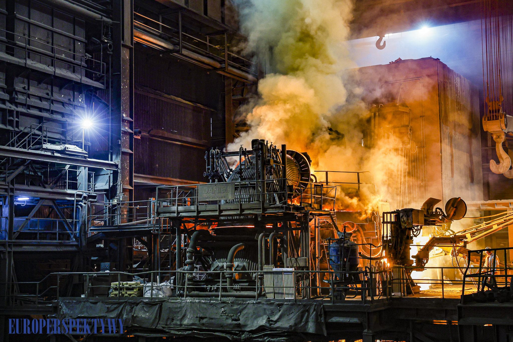 EUROPERSPEKTYWY (12 z 87) Europerspektywy Huta Częstochowa: wznowienie produkcji