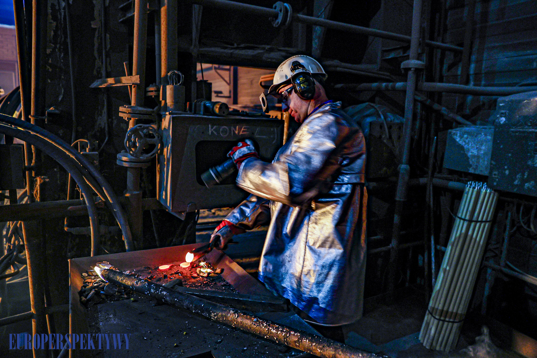 EUROPERSPEKTYWY (16 z 87) Europerspektywy Huta Częstochowa: wznowienie produkcji