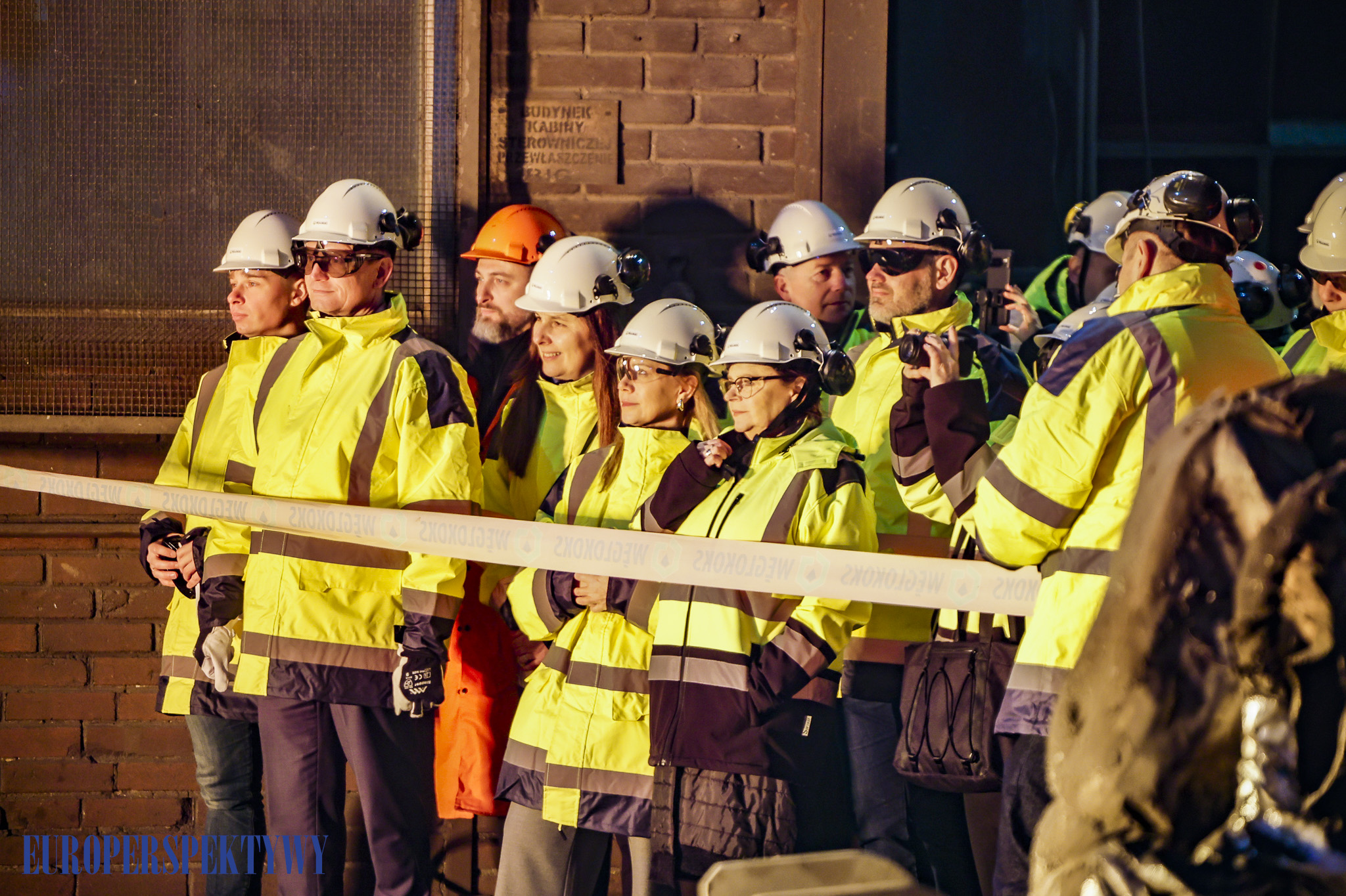 EUROPERSPEKTYWY (21 z 87) Europerspektywy Huta Częstochowa: wznowienie produkcji