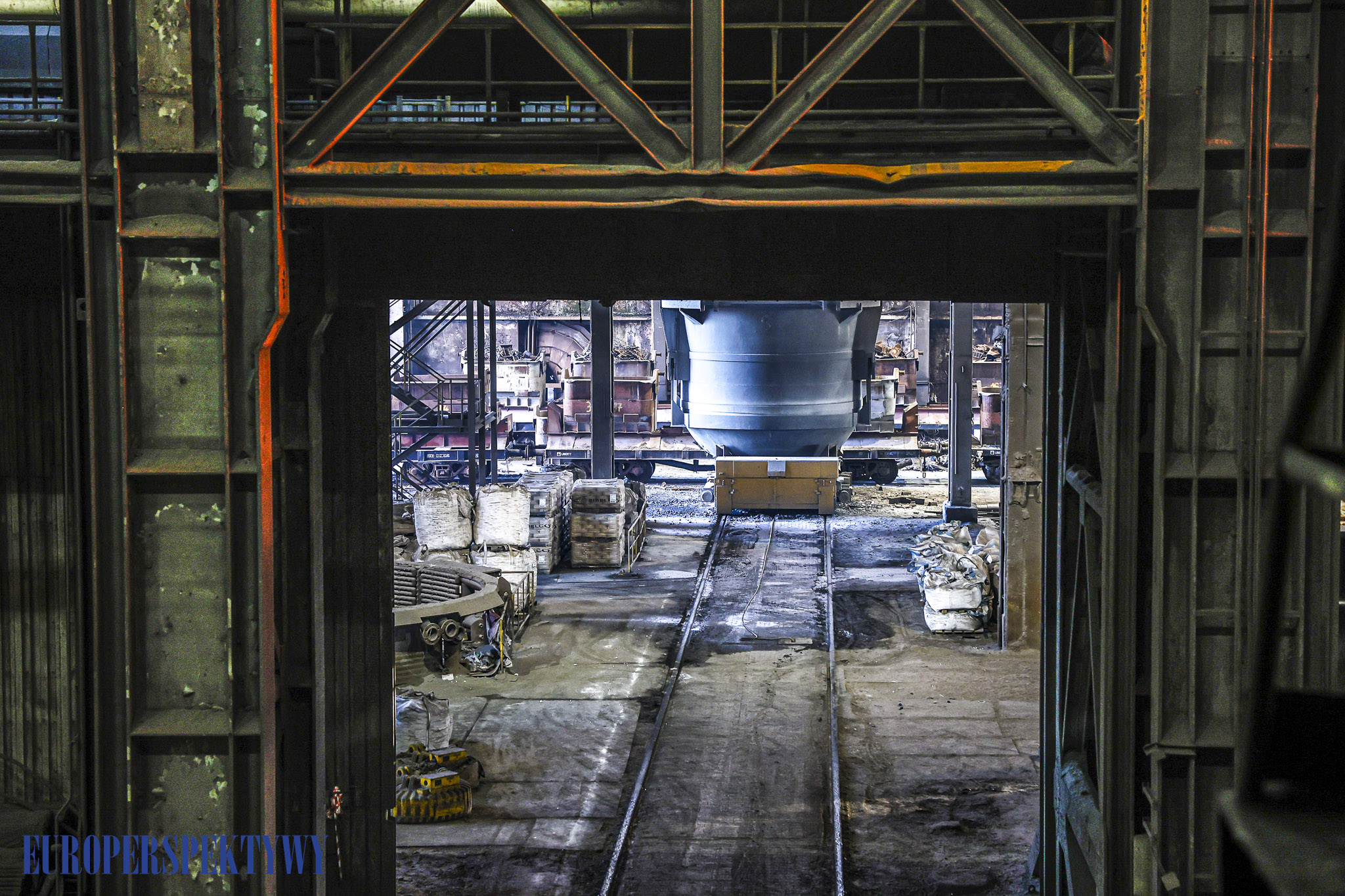 EUROPERSPEKTYWY (36 z 87) Europerspektywy Huta Częstochowa: wznowienie produkcji