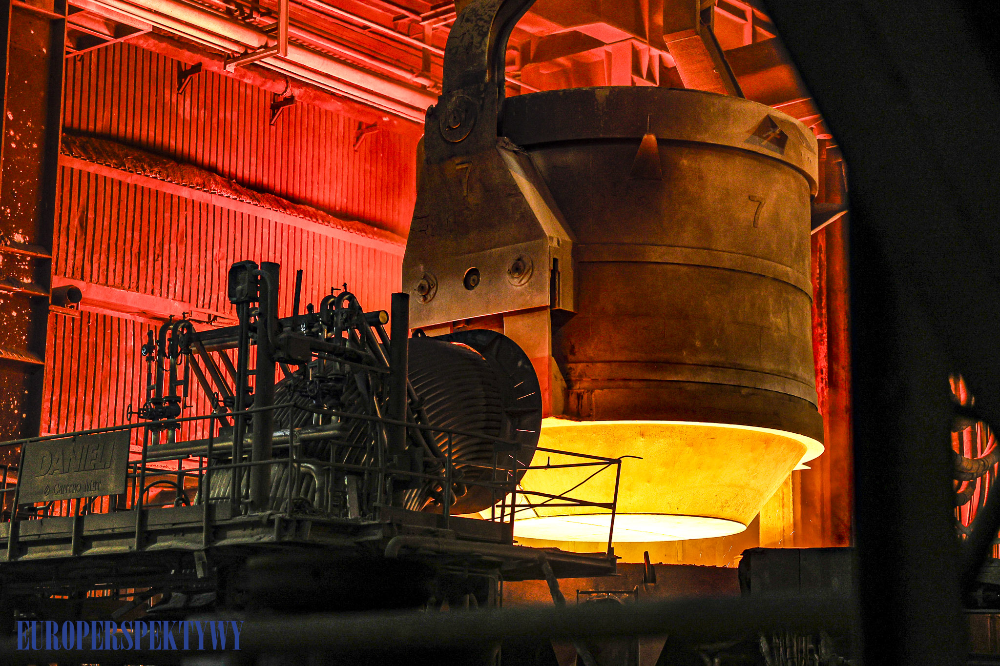 EUROPERSPEKTYWY (37 z 87) Europerspektywy Huta Częstochowa: wznowienie produkcji