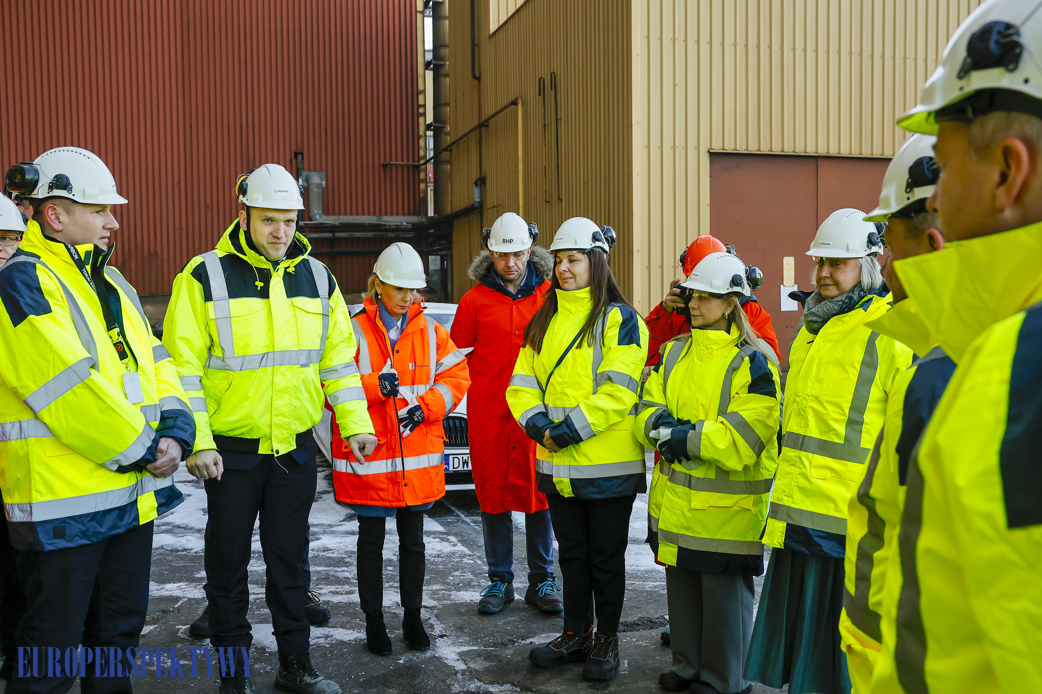 EUROPERSPEKTYWY (8 z 87) Europerspektywy Huta Częstochowa: wznowienie produkcji