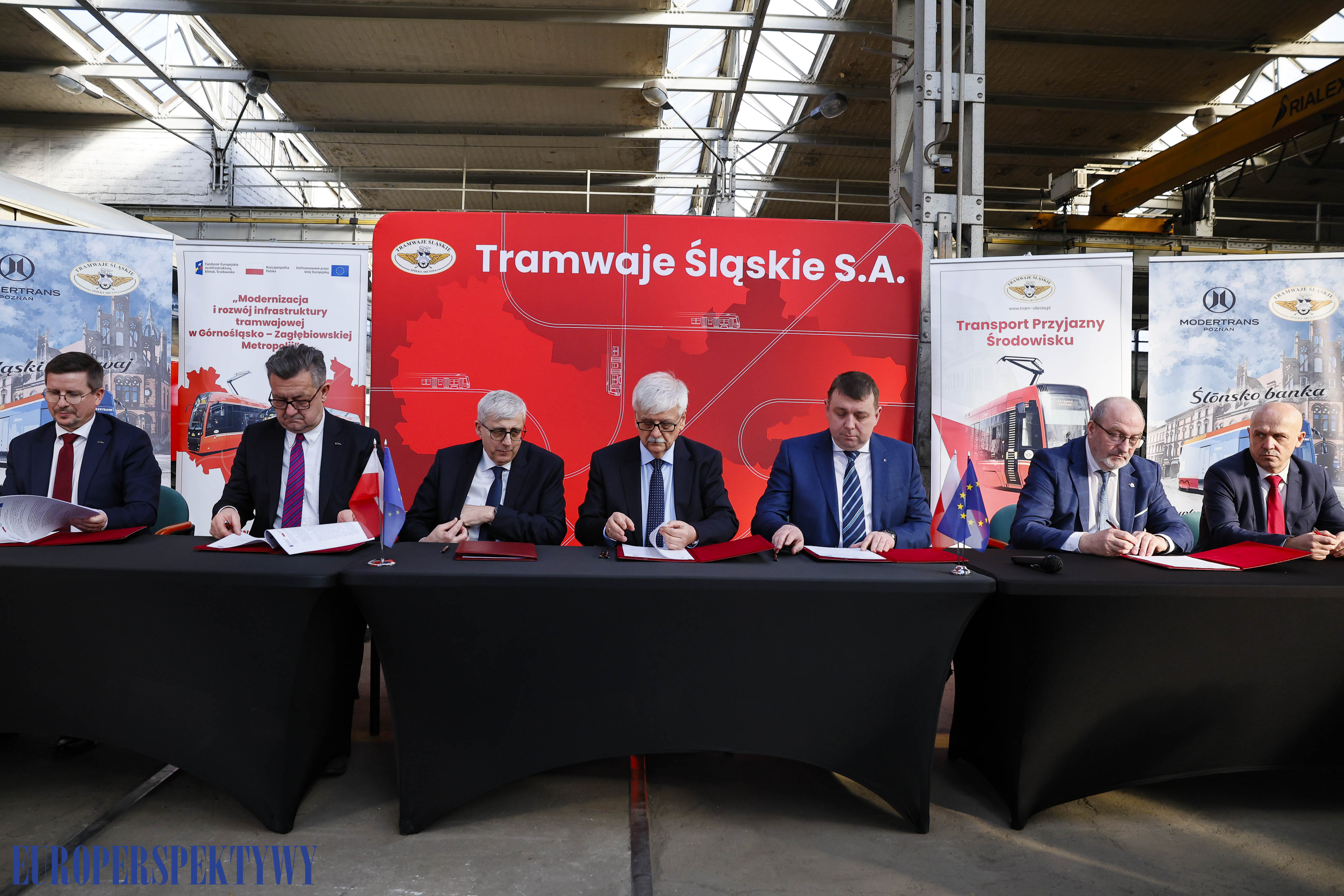 Europerspektywy Tramwaje Śląskie SA podpisały umowę na dostawę 50 nowych wagonów