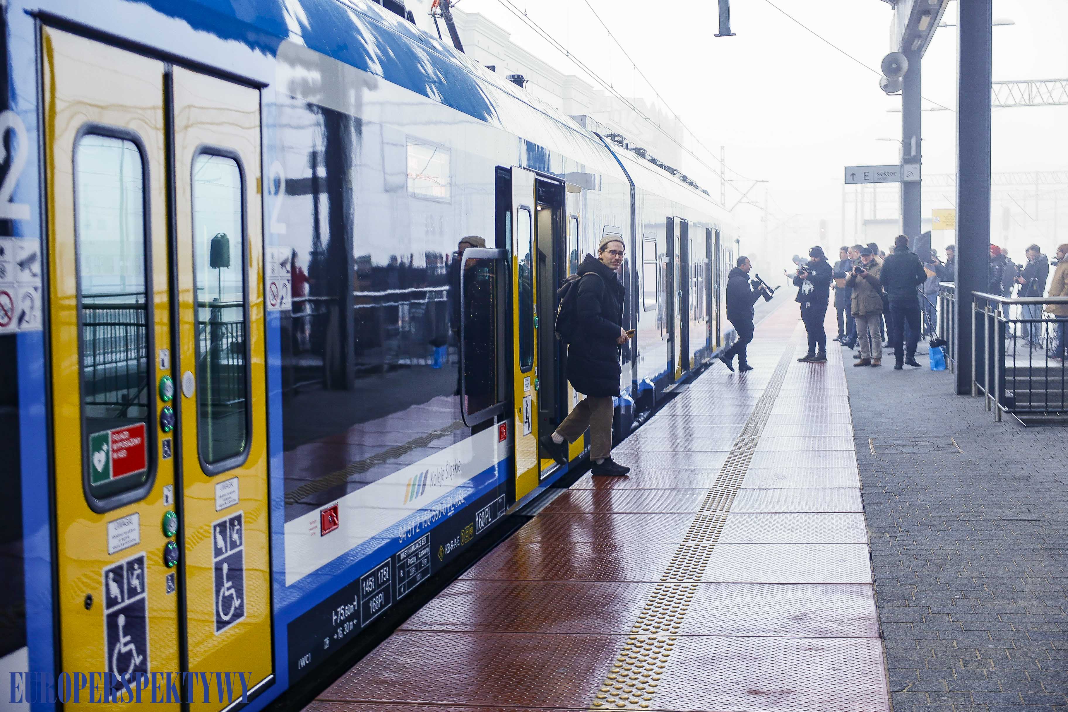 Europerspektywy Koleje Śląskie: na tory wyjechały nowe Impulsy