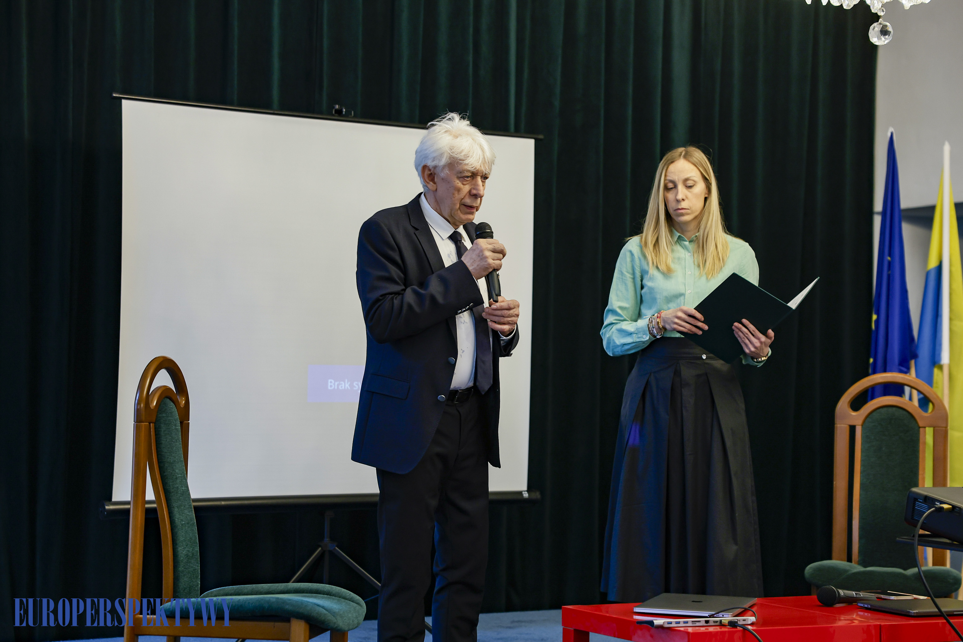 _MGL-1001 Europerspektywy Pałac w Rzuchowie: konferencja naukowa