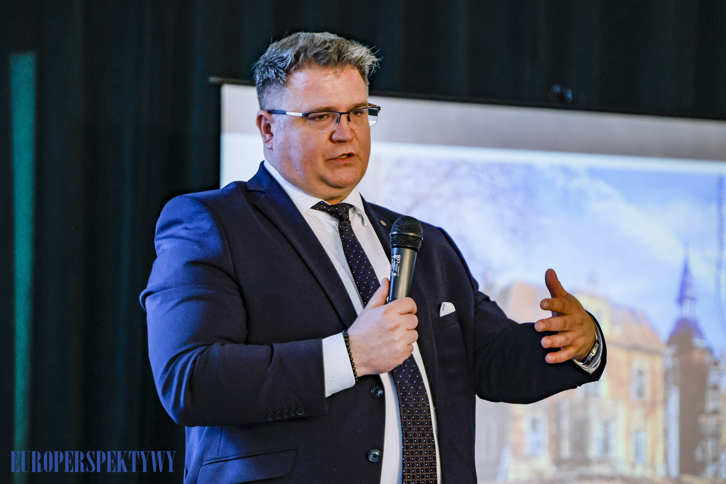 _MGL-1035 Europerspektywy Pałac w Rzuchowie: konferencja naukowa