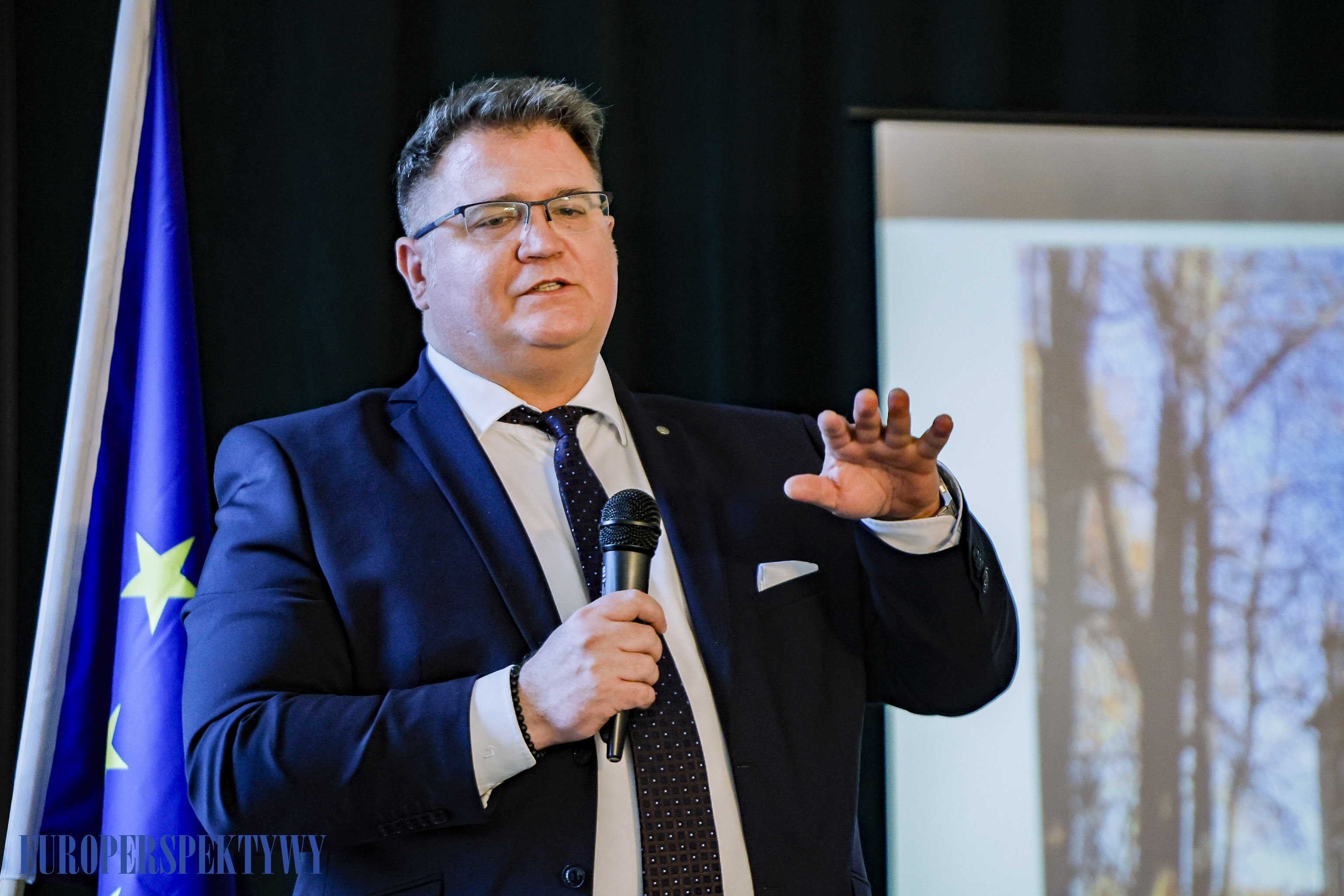 _MGL-1036 Europerspektywy Pałac w Rzuchowie: konferencja naukowa