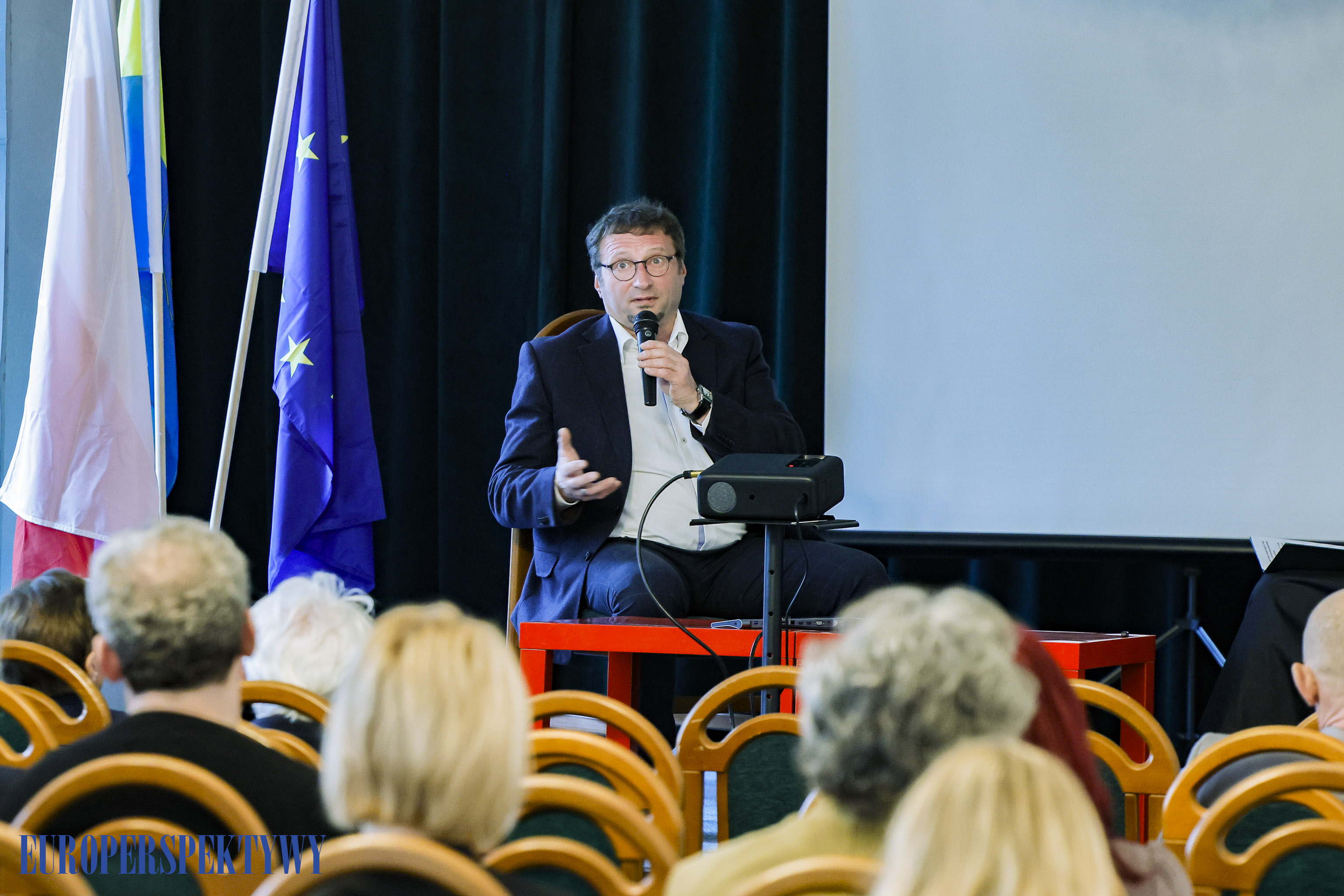 _MGL-1056 Europerspektywy Pałac w Rzuchowie: konferencja naukowa