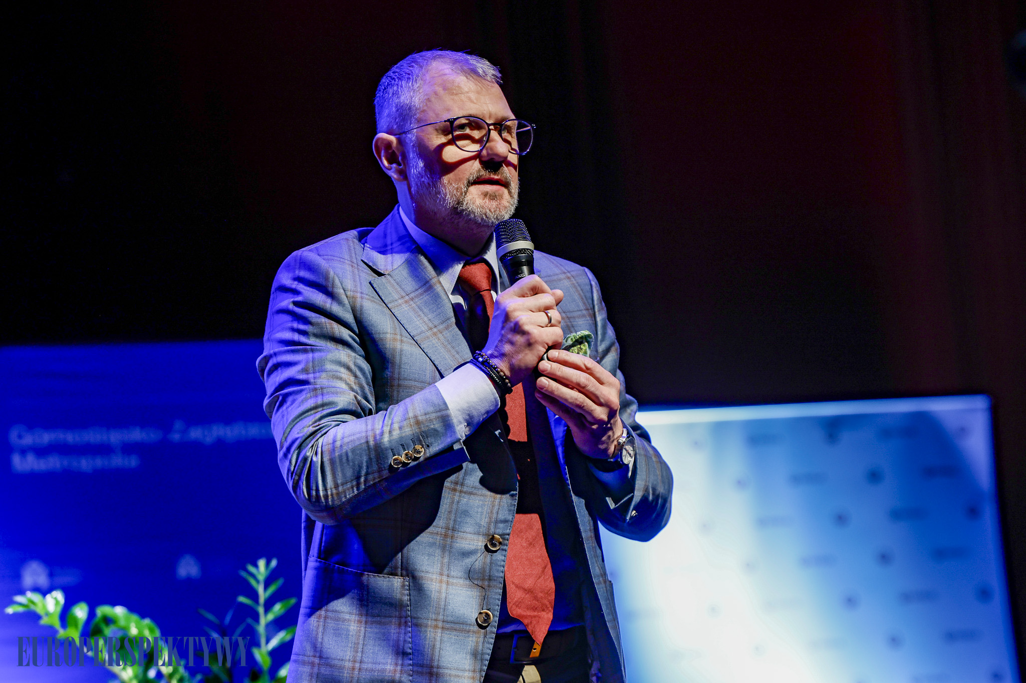 EUROPERSPEKTYWY (121 z 198) Europerspektywy Konferencja OIPH: bezpieczeństwo energetyczne i transformacja lokalna