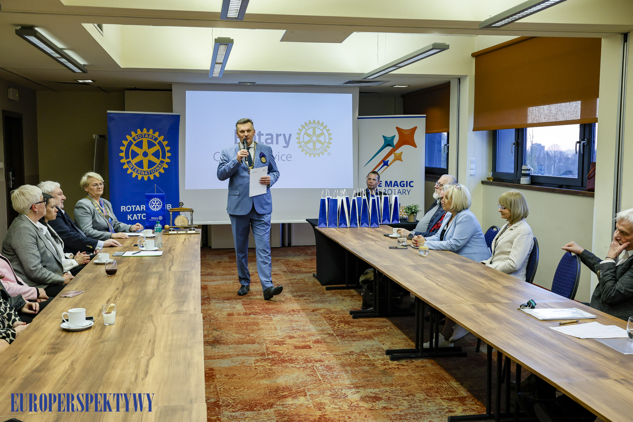 EUROPERSPEKTYWY (13 z 65)