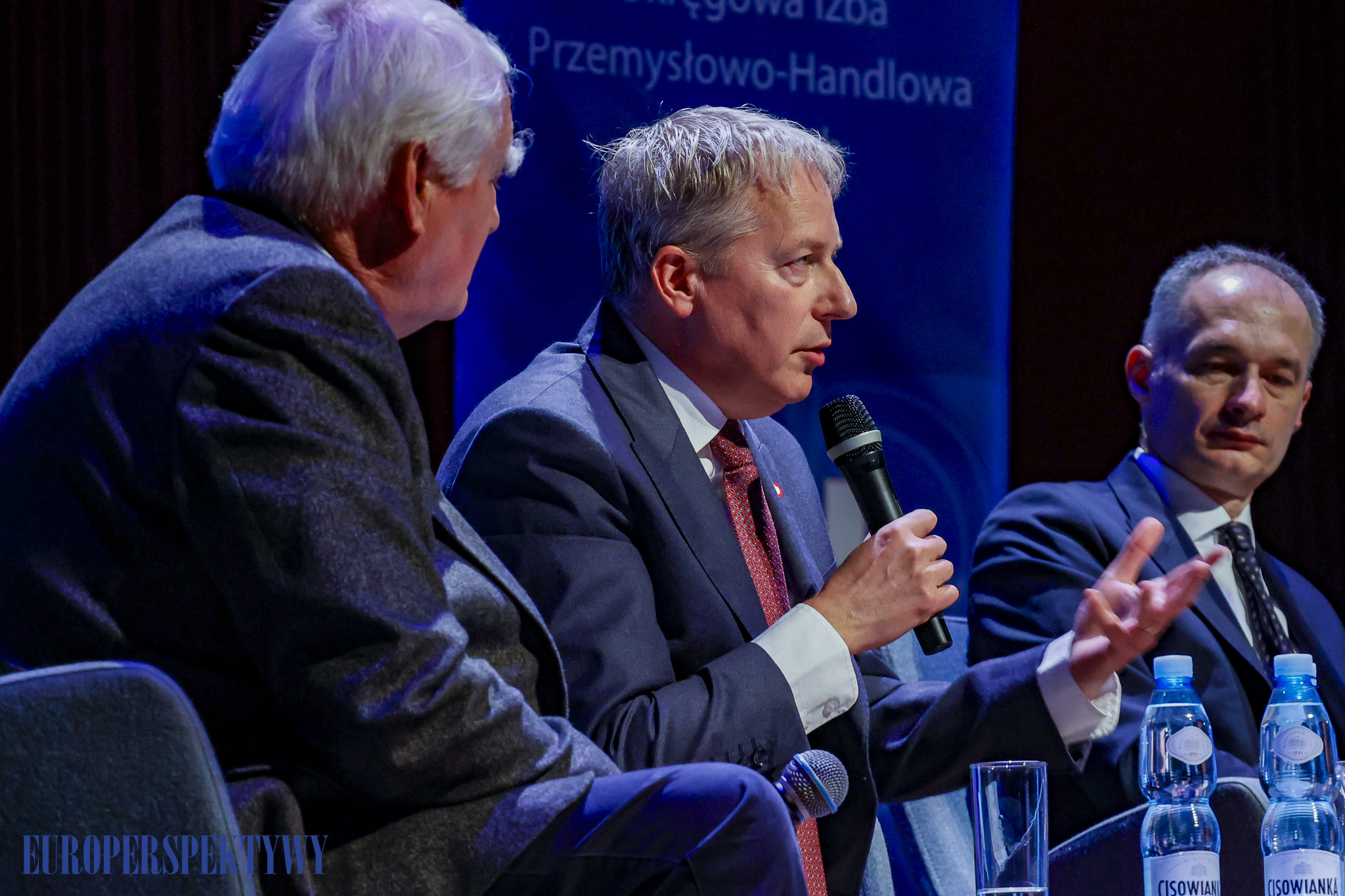 EUROPERSPEKTYWY (137 z 198) Europerspektywy Konferencja OIPH: bezpieczeństwo energetyczne i transformacja lokalna