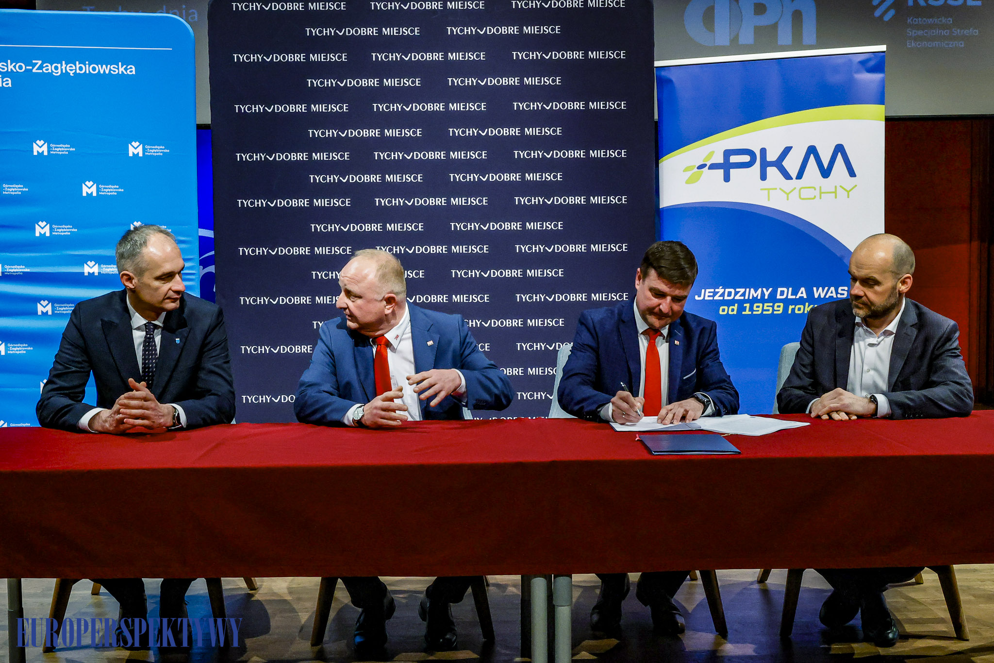 EUROPERSPEKTYWY (149 z 198) Europerspektywy Konferencja OIPH: bezpieczeństwo energetyczne i transformacja lokalna