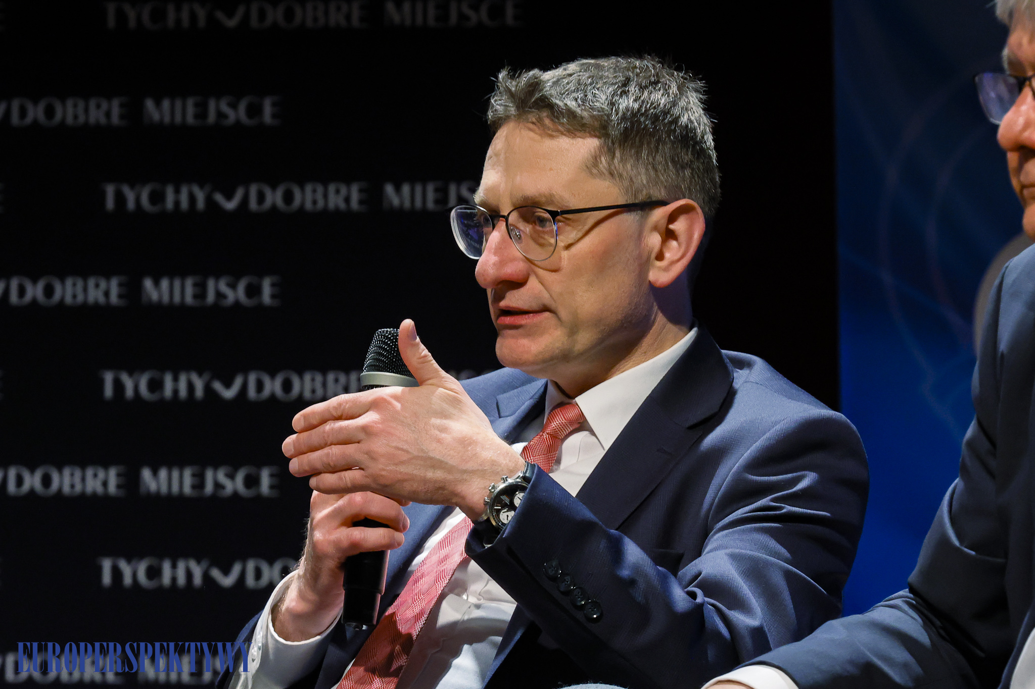 EUROPERSPEKTYWY (180 z 198) Europerspektywy Konferencja OIPH: bezpieczeństwo energetyczne i transformacja lokalna