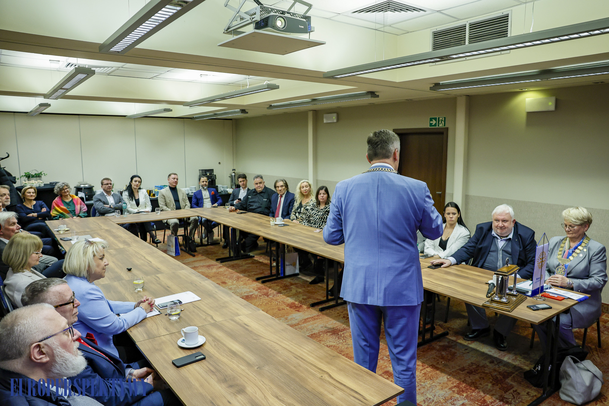 EUROPERSPEKTYWY (42 z 65)