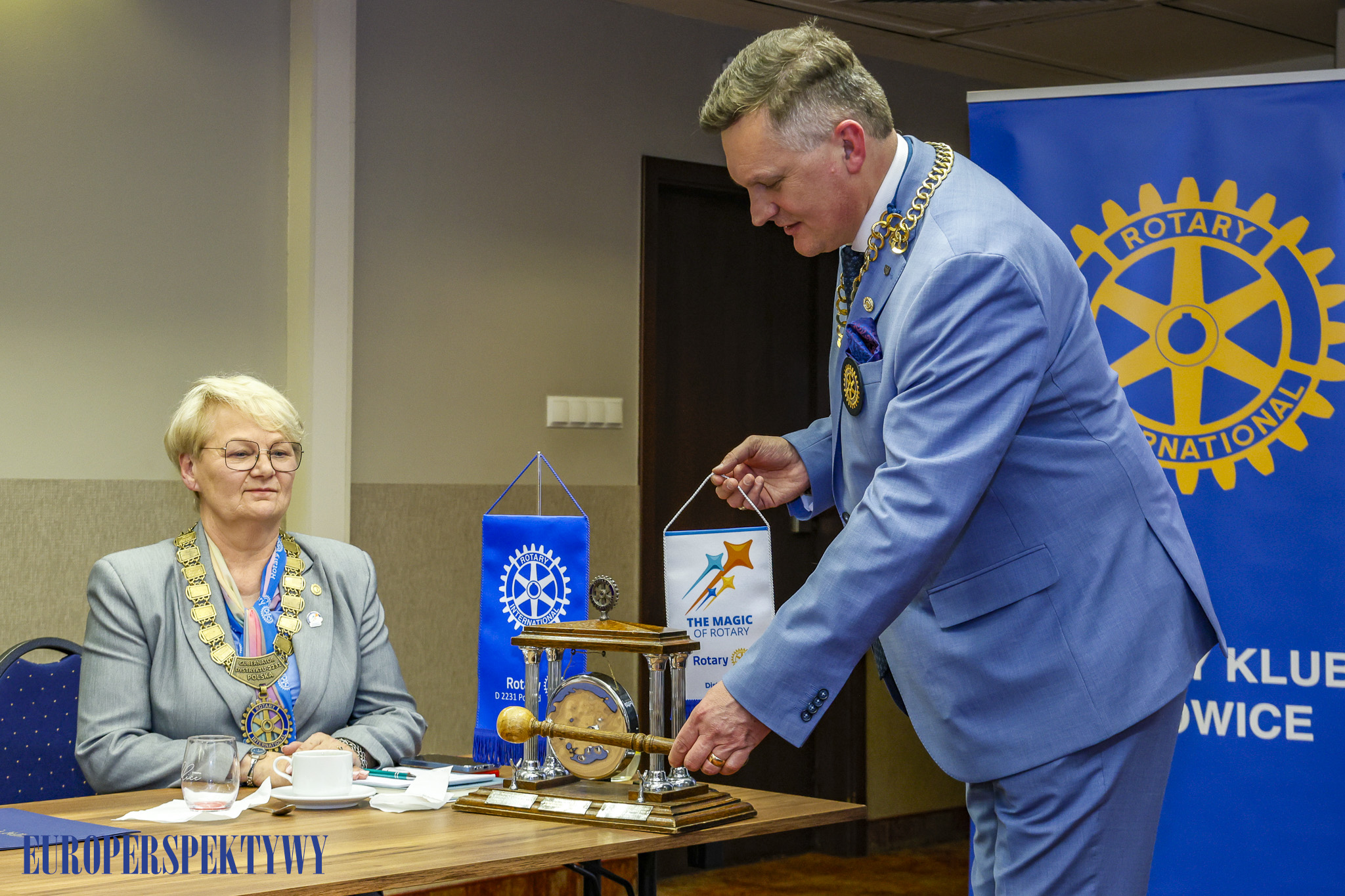 EUROPERSPEKTYWY (63 z 65)