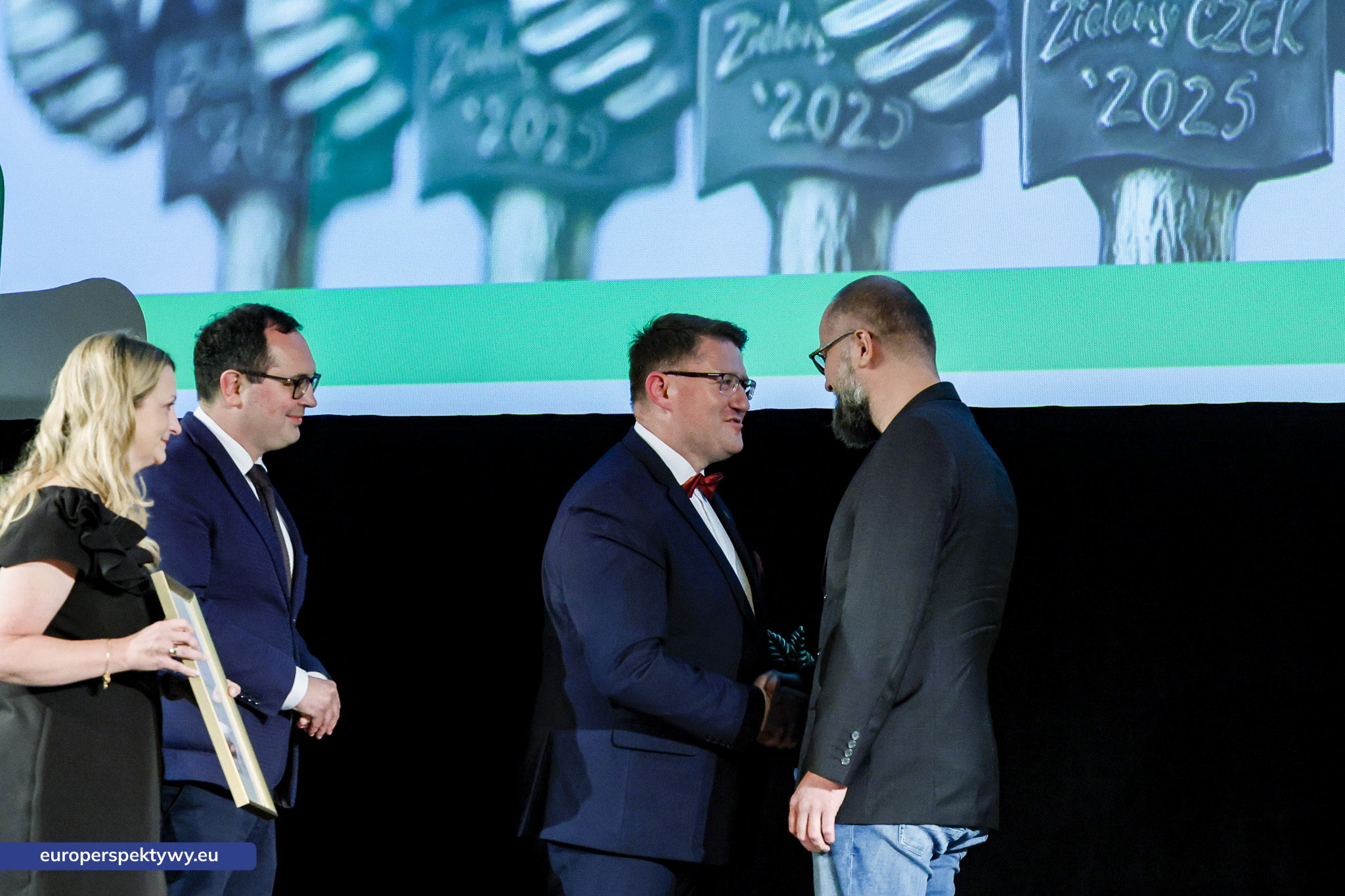 Europerspektywy (123 z 178) Europerspektywy Zielone Czeki 2025 - WFOŚiGW nagrodził liderów ekologii w województwie śląskim
