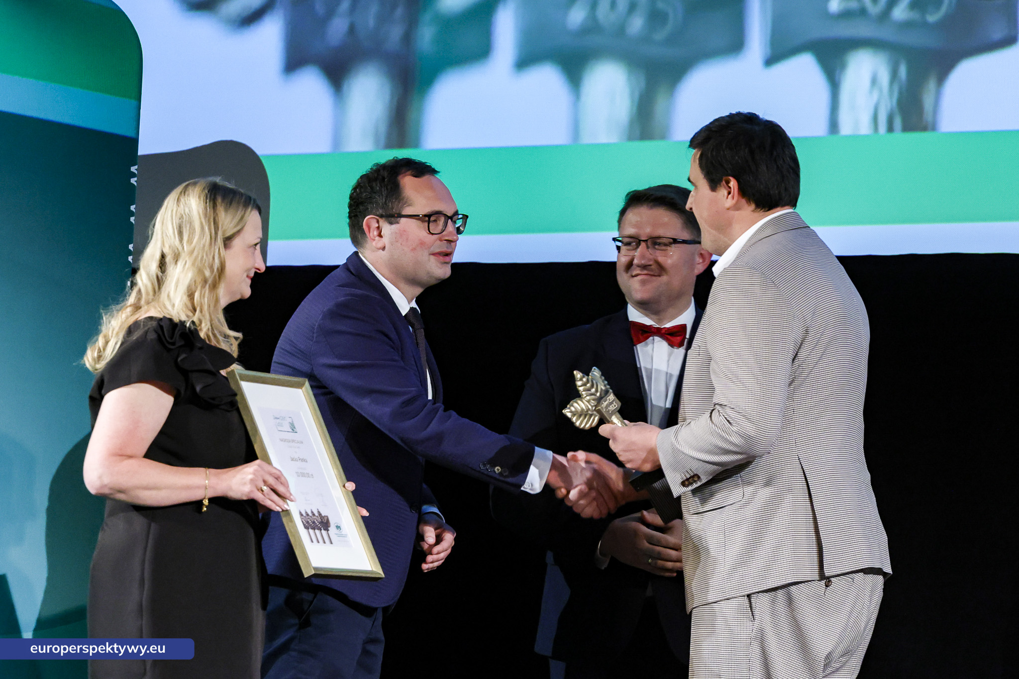 Europerspektywy (161 z 178) Europerspektywy Zielone Czeki 2025 - WFOŚiGW nagrodził liderów ekologii w województwie śląskim