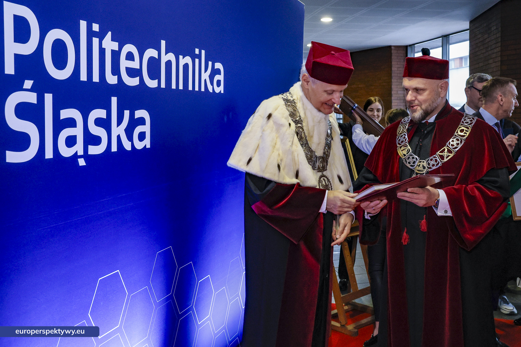 Europerspektywy (186 z 235) Europerspektywy Politechnika Śląska świętuje 80-lecie. Jubileusz uczelni z tradycją i przyszłością