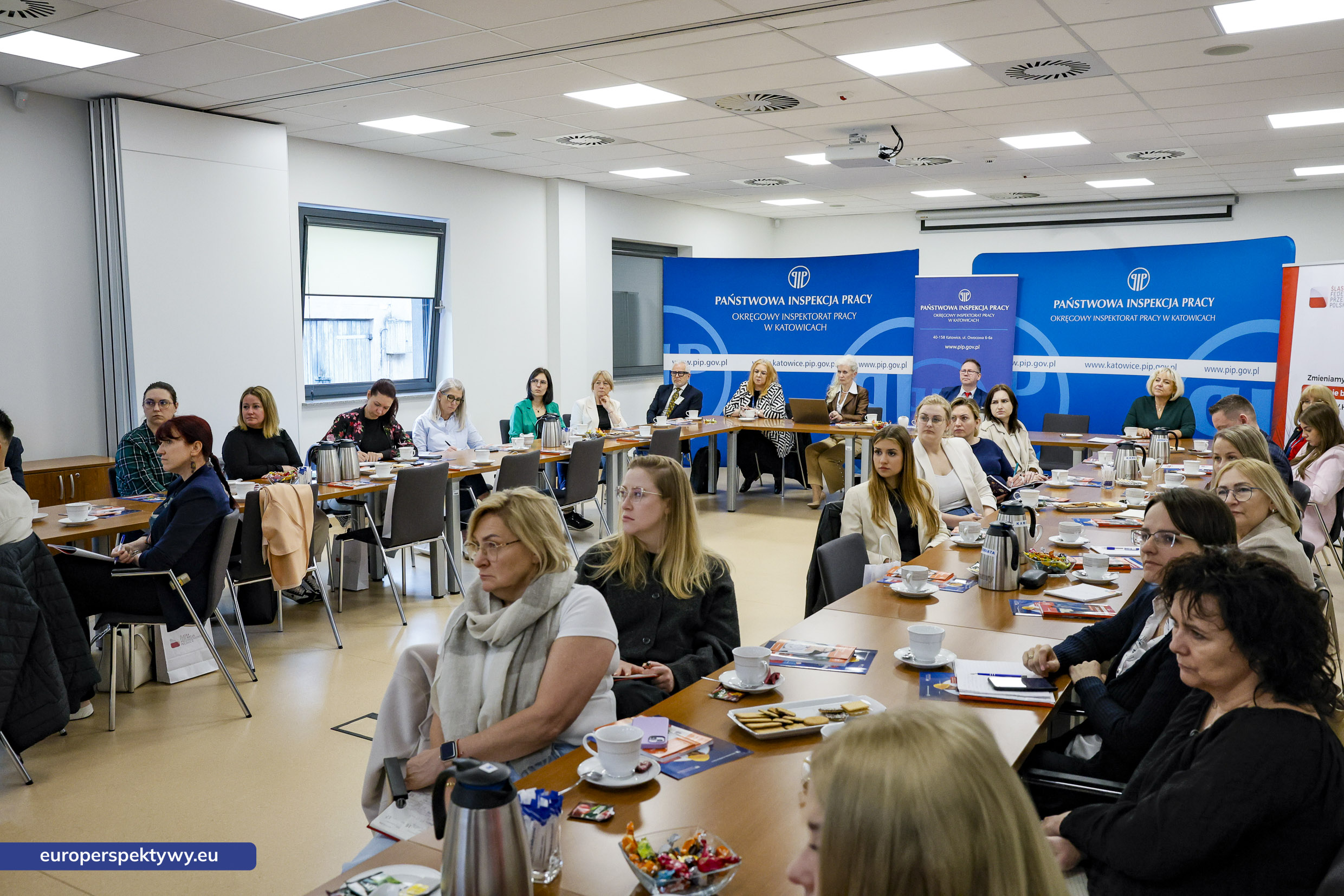 Europerspektywy-2 Europerspektywy OIP Katowice i ŚFPP - zasady zatrudniania cudzoziemców w 2025 roku