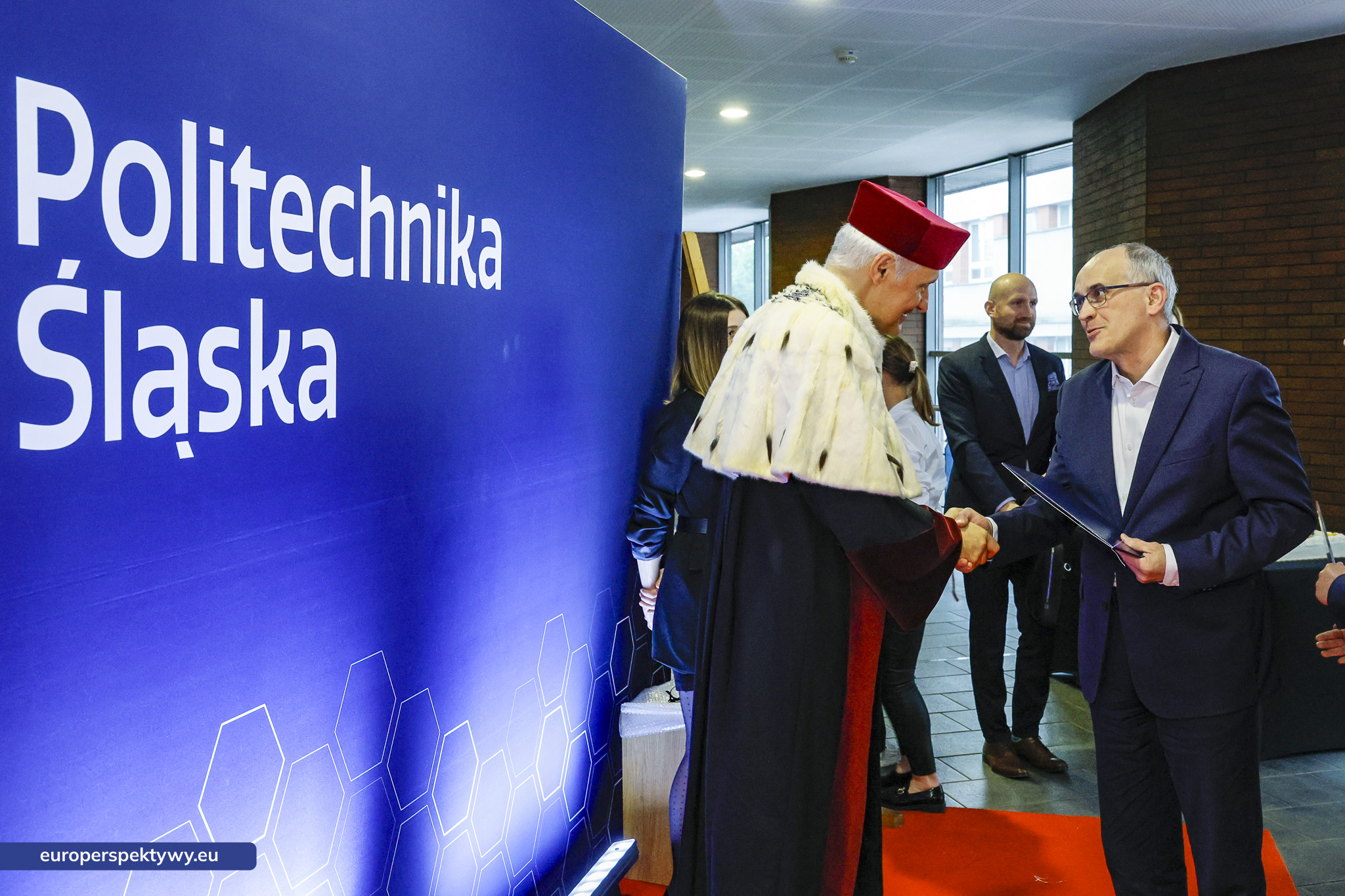 Europerspektywy (229 z 235) Europerspektywy Politechnika Śląska świętuje 80-lecie. Jubileusz uczelni z tradycją i przyszłością