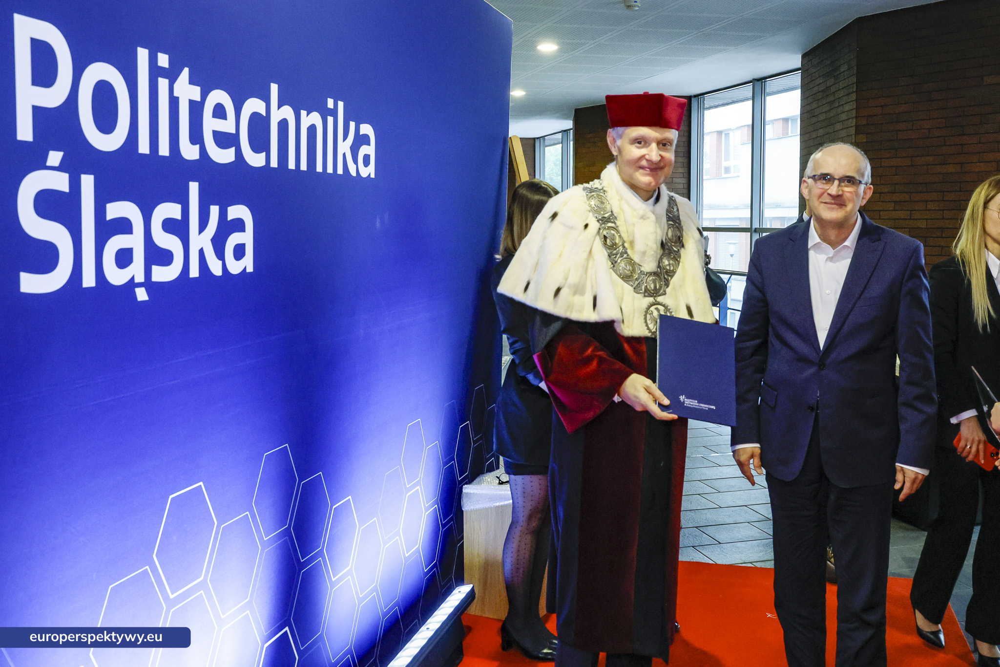 Europerspektywy (230 z 235) Europerspektywy Politechnika Śląska świętuje 80-lecie. Jubileusz uczelni z tradycją i przyszłością