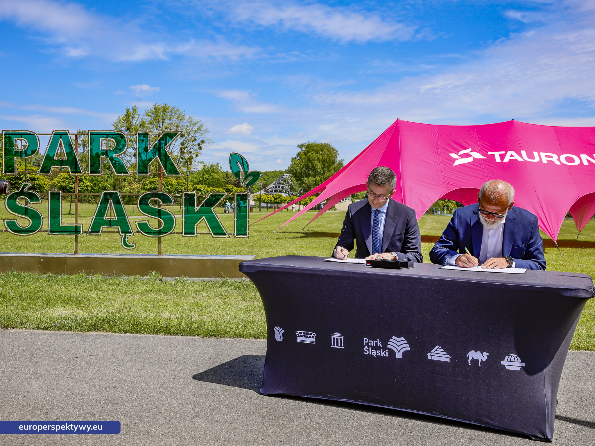 Europerspektywy (6 z 23) TAURON Park Śląski Sponsor Tytularny podpisanie umowy