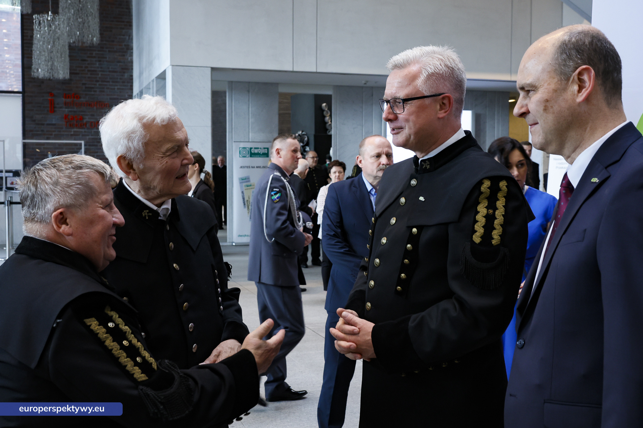 Europerspektywy (100 z 245) Europerspektywy Jubileusz 100-lecia GIG-PIB. Instytut z historią, który buduje przyszłość