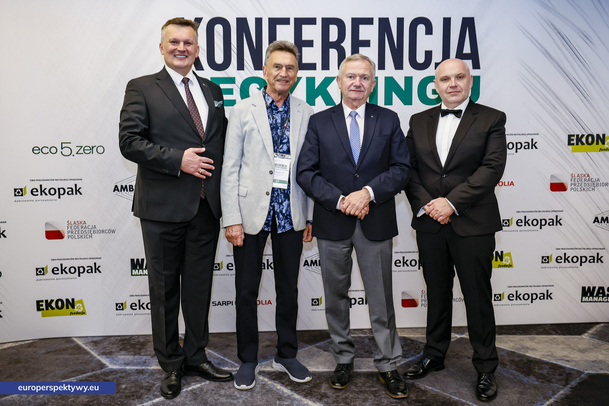 Europerspektywy Medale Firma Odpowiedzialna Społecznie: Śląska Federacja Przedsiębiorców Polskich wyróżnia liderów odpowiedzialnego biznesu