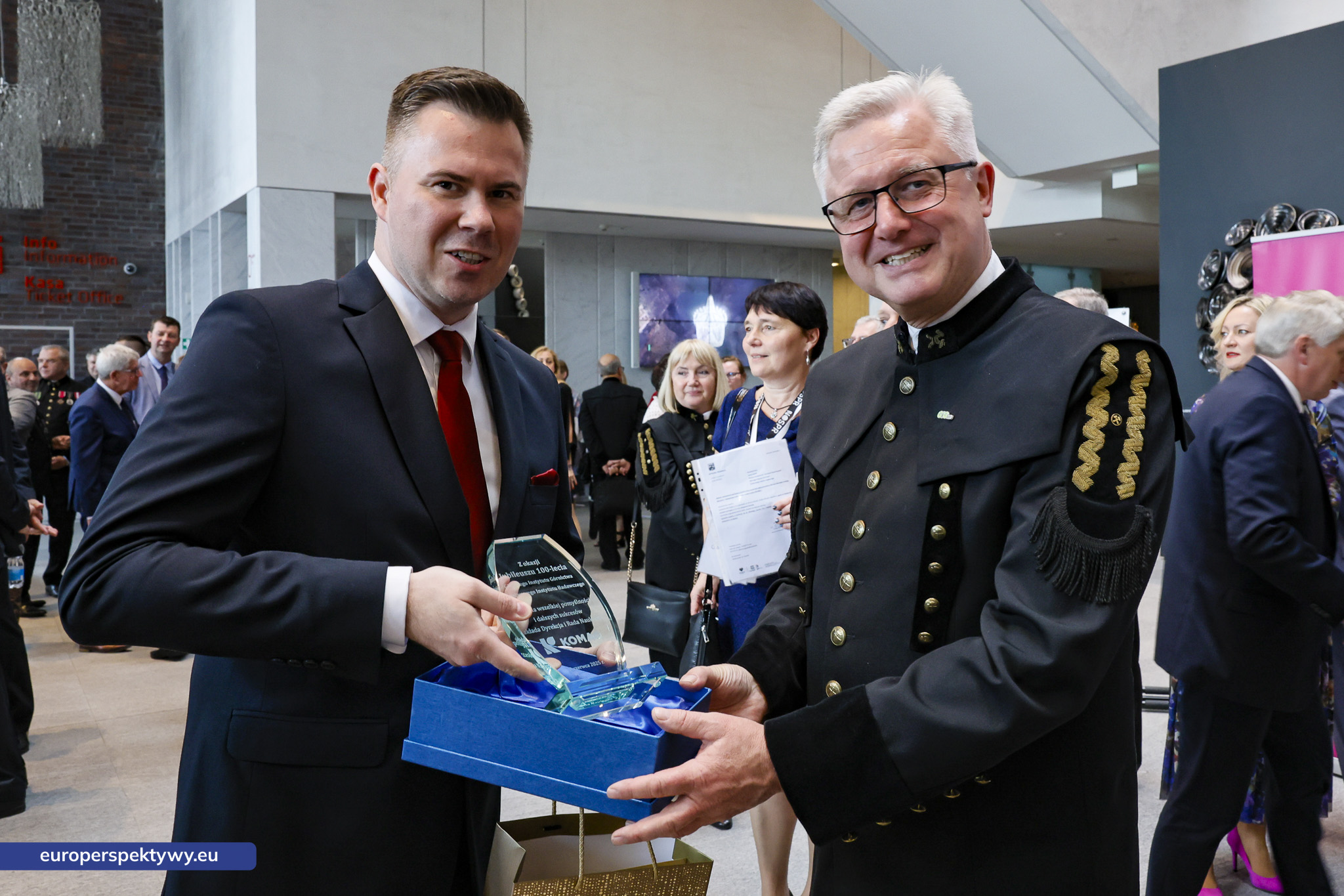 Europerspektywy (49 z 245) Europerspektywy Jubileusz 100-lecia GIG-PIB. Instytut z historią, który buduje przyszłość