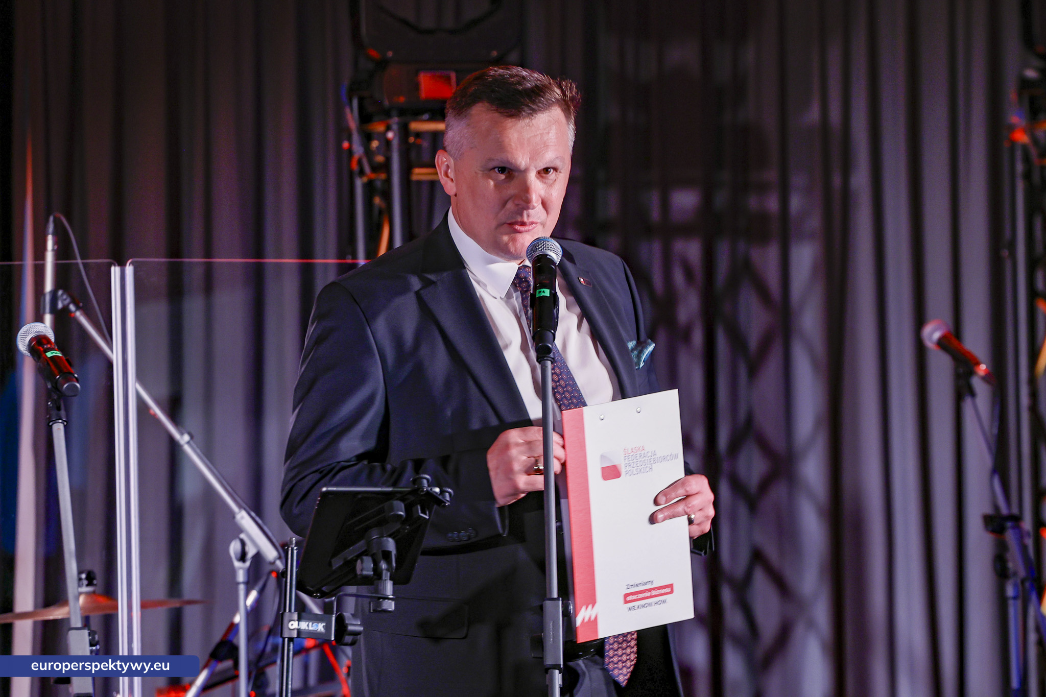 Europerspektywy Medale Firma Odpowiedzialna Społecznie: Śląska Federacja Przedsiębiorców Polskich wyróżnia liderów odpowiedzialnego biznesu