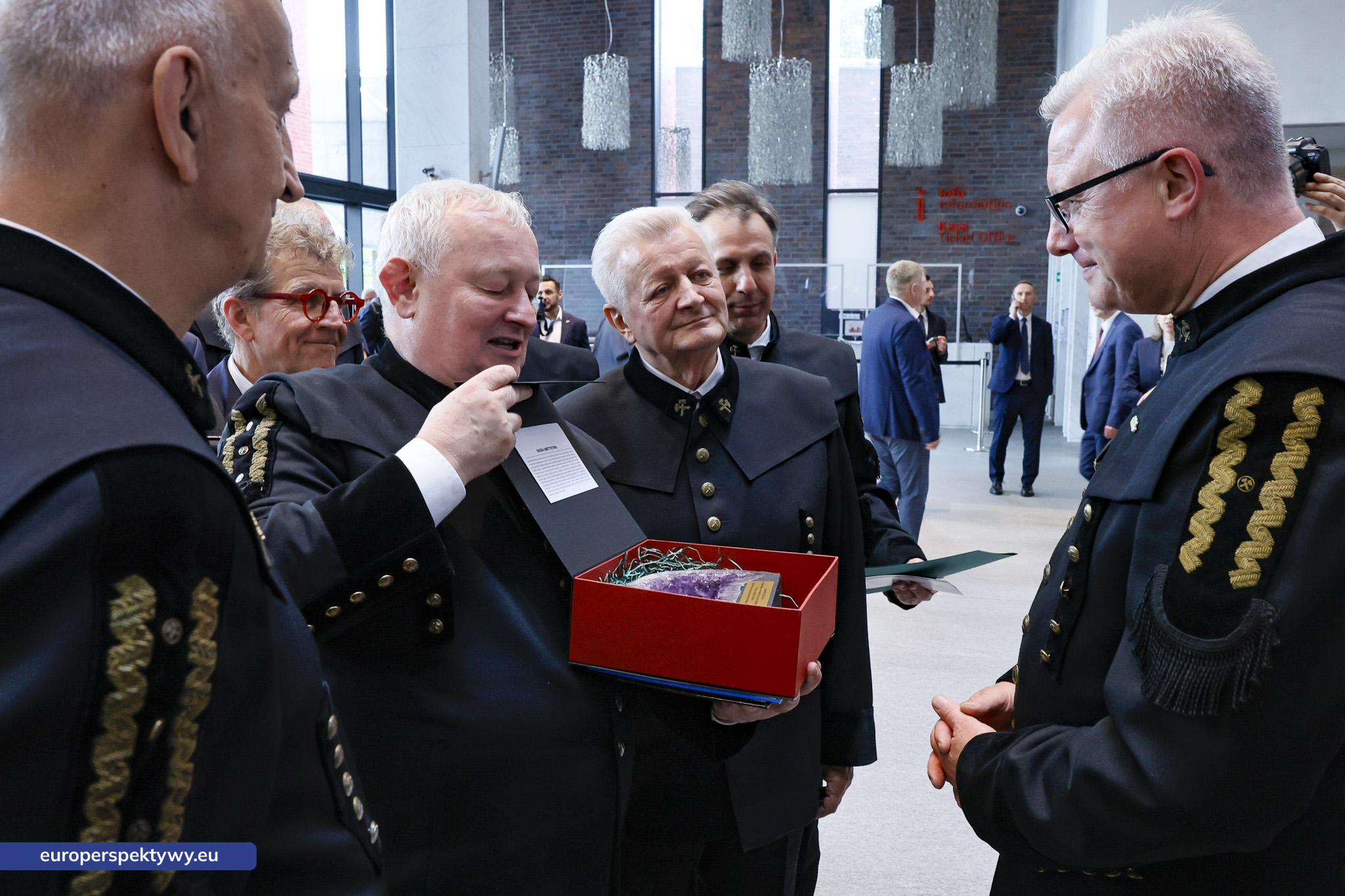 Europerspektywy (71 z 245) Europerspektywy Jubileusz 100-lecia GIG-PIB. Instytut z historią, który buduje przyszłość