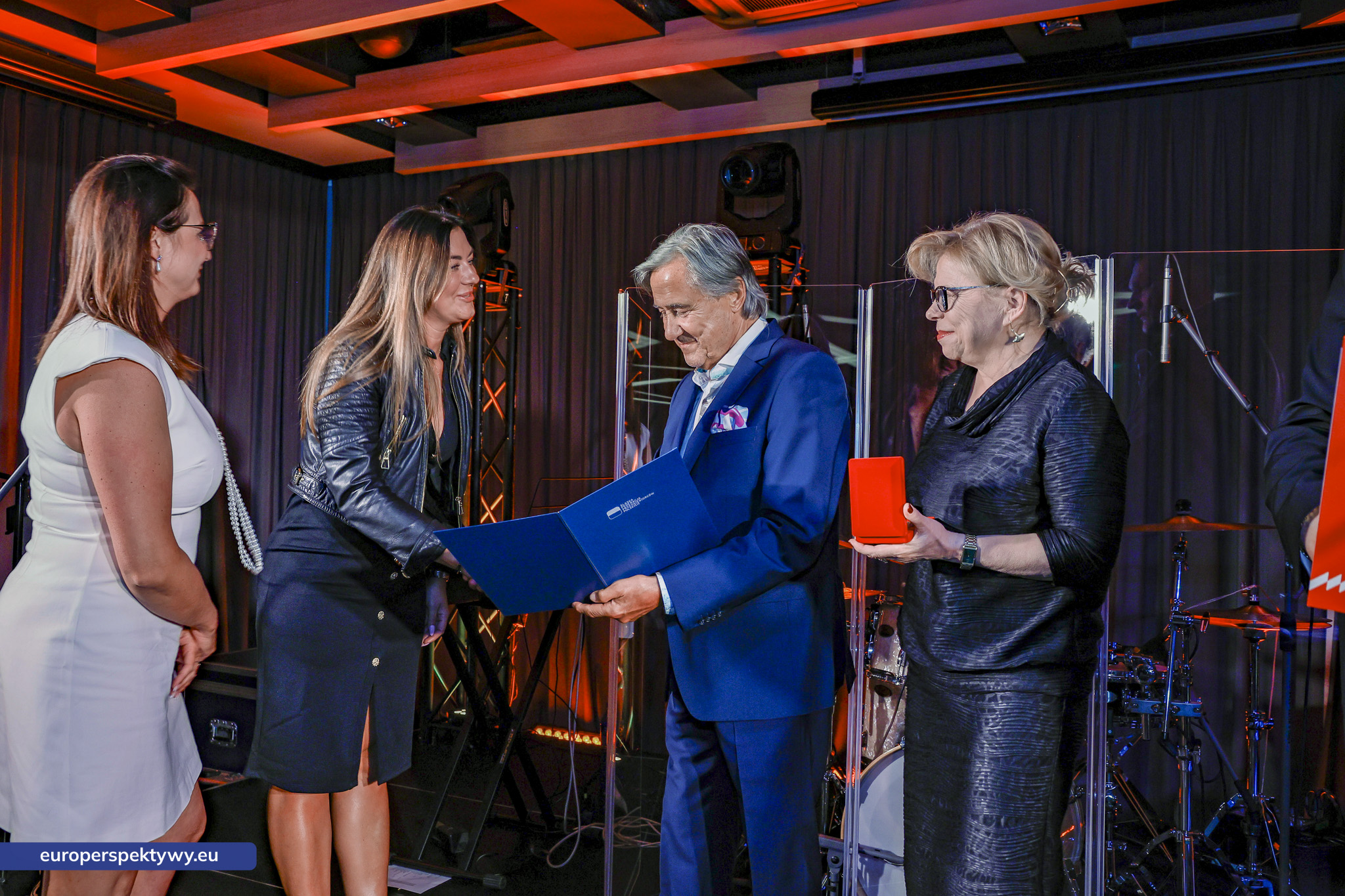 Europerspektywy Medale Firma Odpowiedzialna Społecznie: Śląska Federacja Przedsiębiorców Polskich wyróżnia liderów odpowiedzialnego biznesu