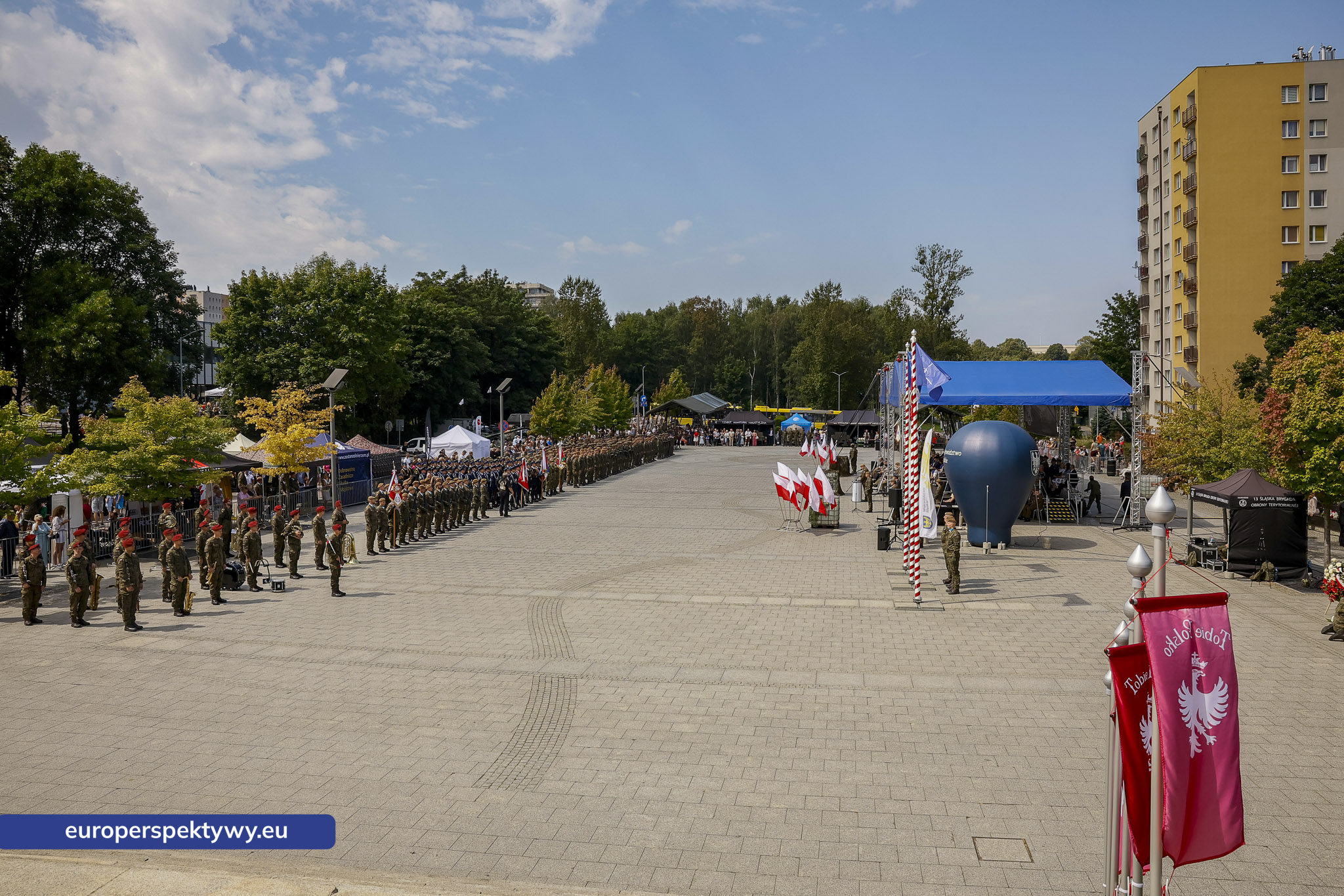 Europerspektywy Wojewódzkie Obchody Święta Wojska Polskiego w Katowicach – defilada, apel i piknik militarny
