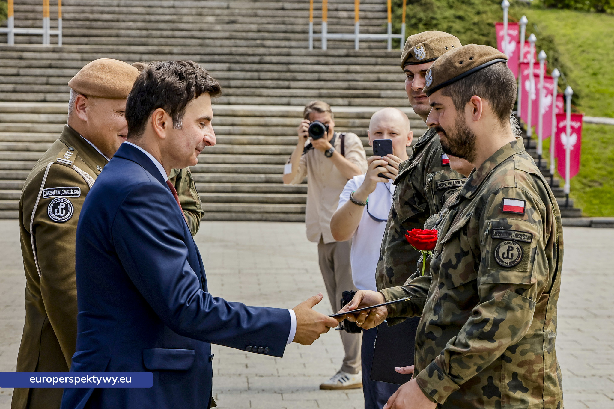 Europerspektywy-128 Europerspektywy Wojewódzkie Obchody Święta Wojska Polskiego w Katowicach – defilada, apel i piknik militarny