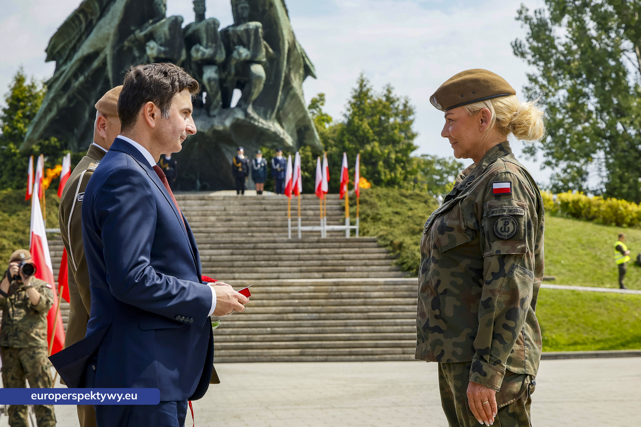 Europerspektywy-151 Europerspektywy Wojewódzkie Obchody Święta Wojska Polskiego w Katowicach – defilada, apel i piknik militarny