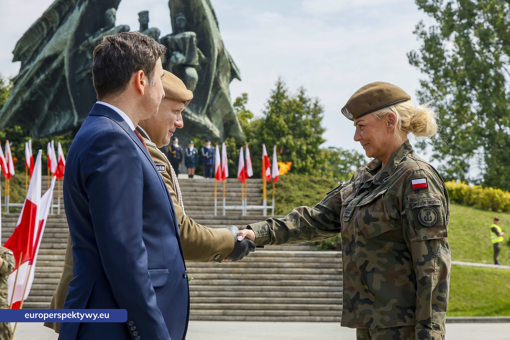 Europerspektywy-154 Europerspektywy Wojewódzkie Obchody Święta Wojska Polskiego w Katowicach – defilada, apel i piknik militarny