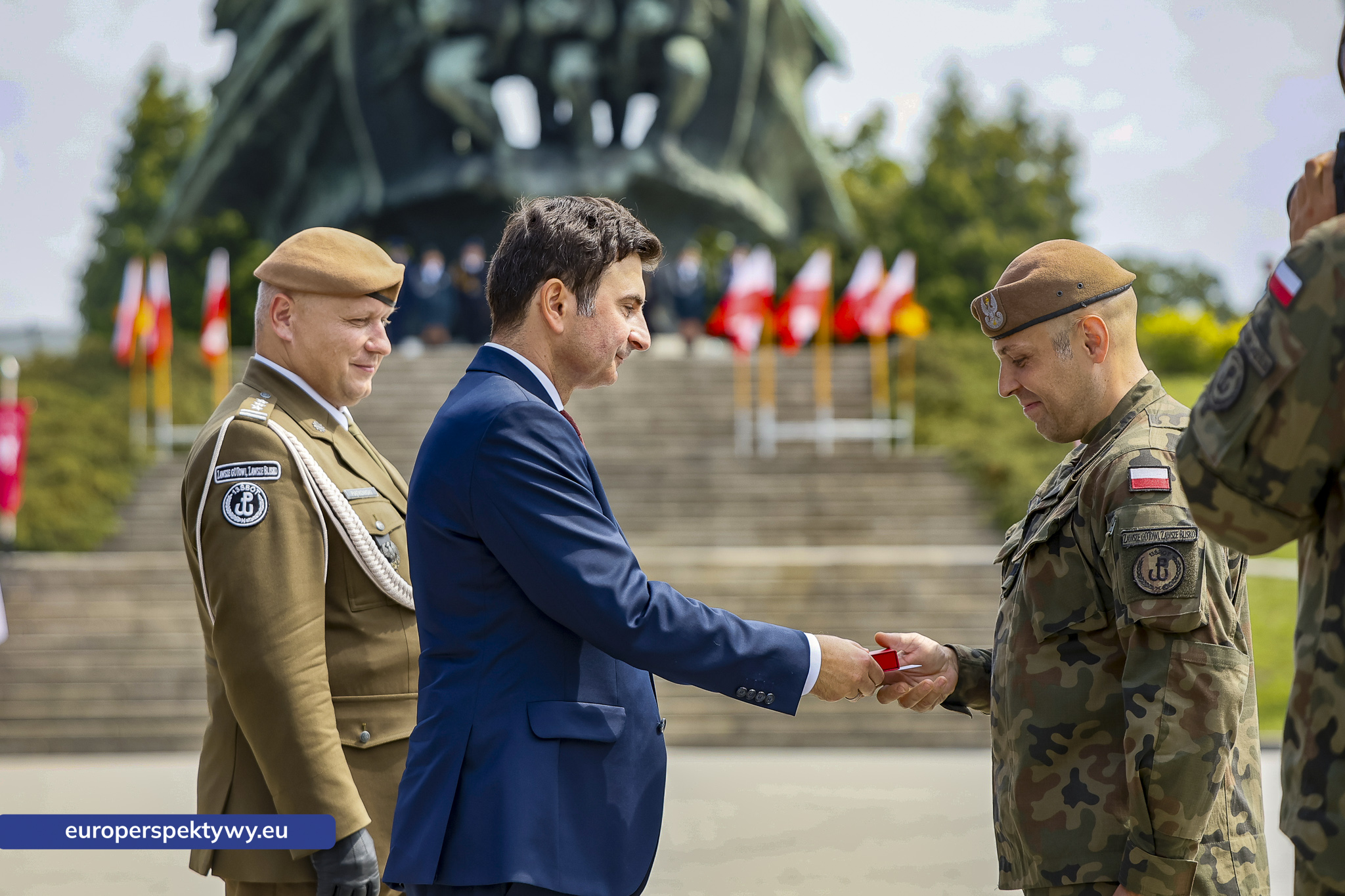 Europerspektywy-157 Europerspektywy Wojewódzkie Obchody Święta Wojska Polskiego w Katowicach – defilada, apel i piknik militarny