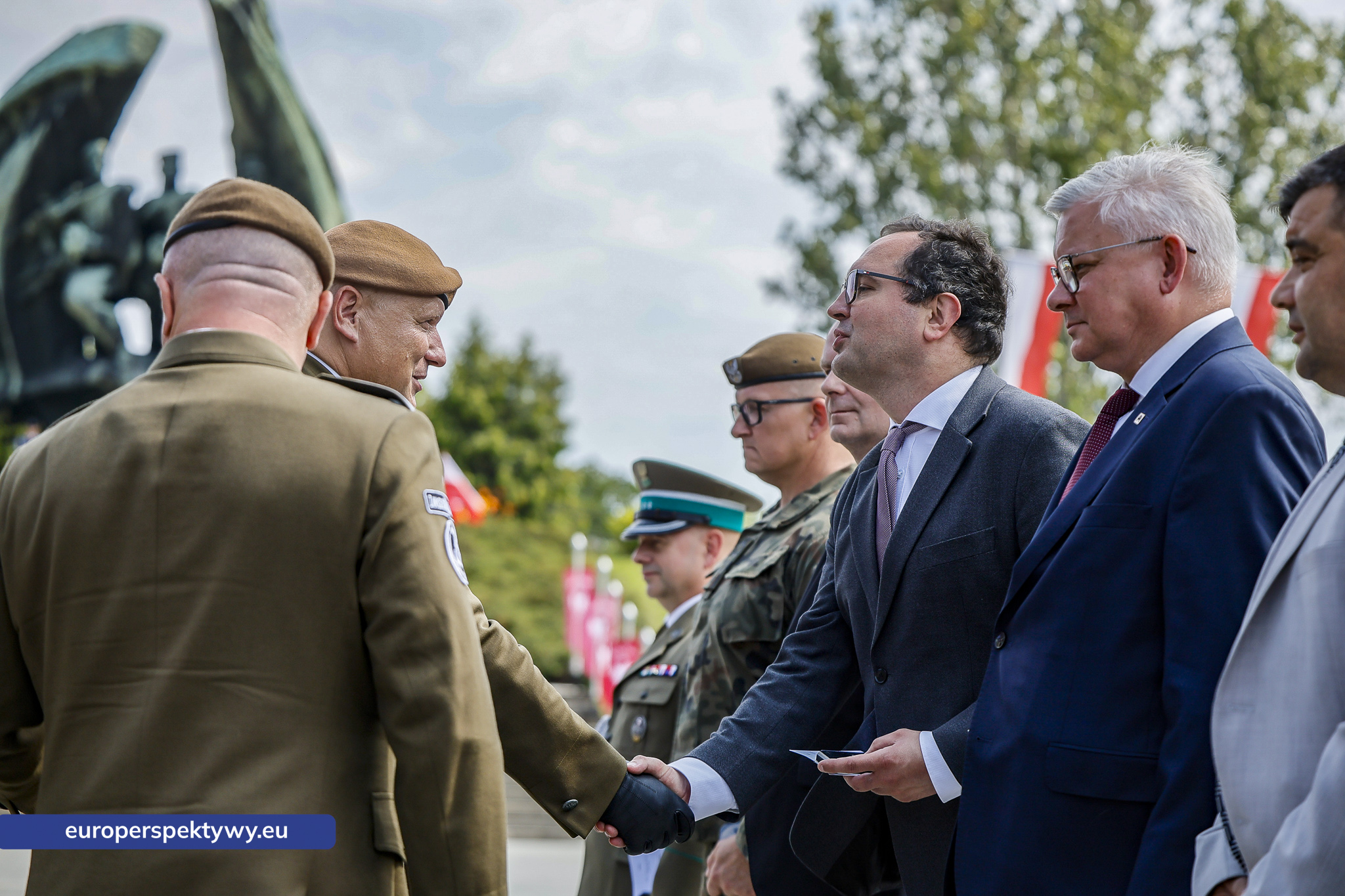 Europerspektywy-170 Europerspektywy Wojewódzkie Obchody Święta Wojska Polskiego w Katowicach – defilada, apel i piknik militarny