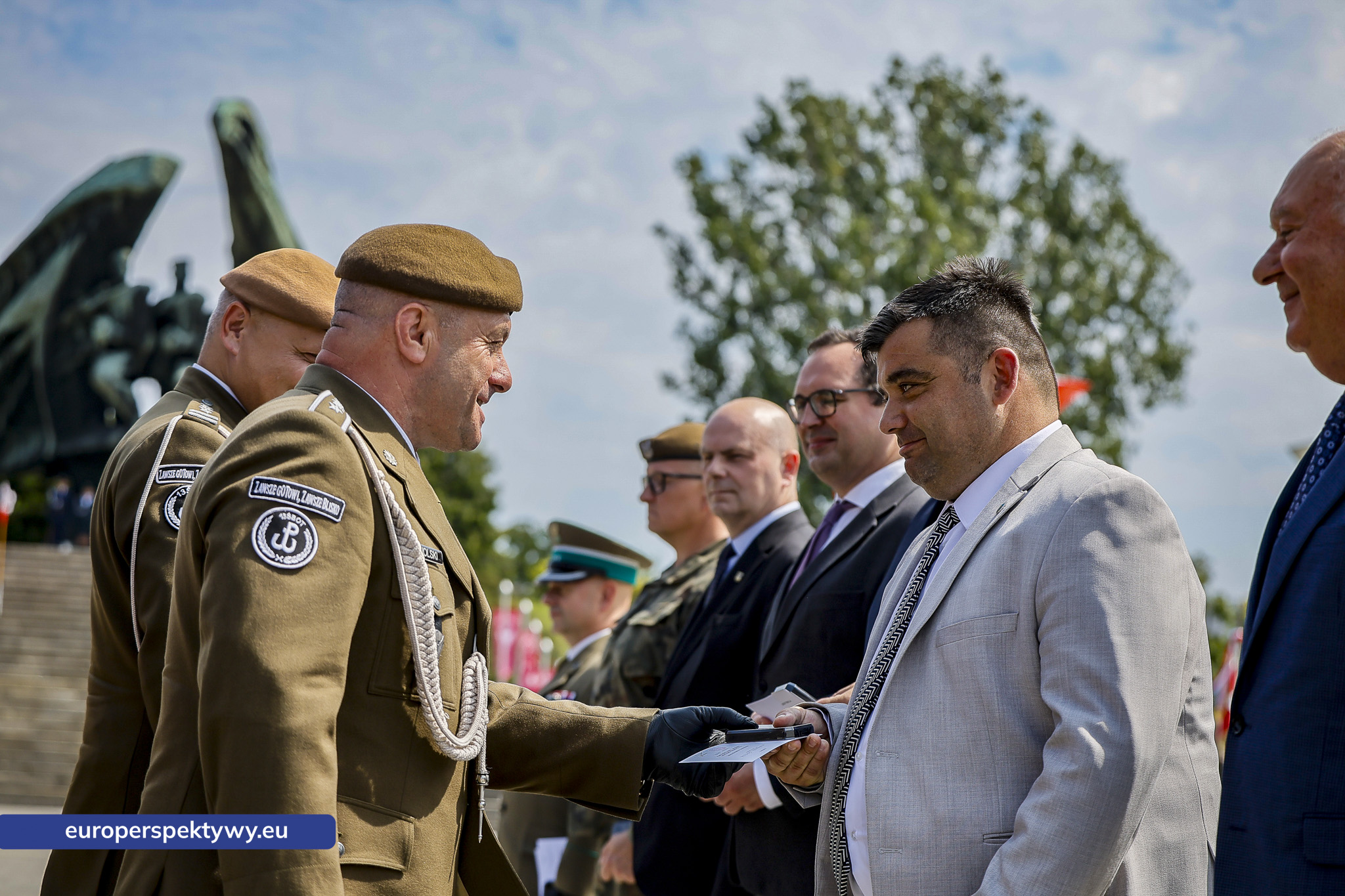 Europerspektywy-176 Europerspektywy Wojewódzkie Obchody Święta Wojska Polskiego w Katowicach – defilada, apel i piknik militarny