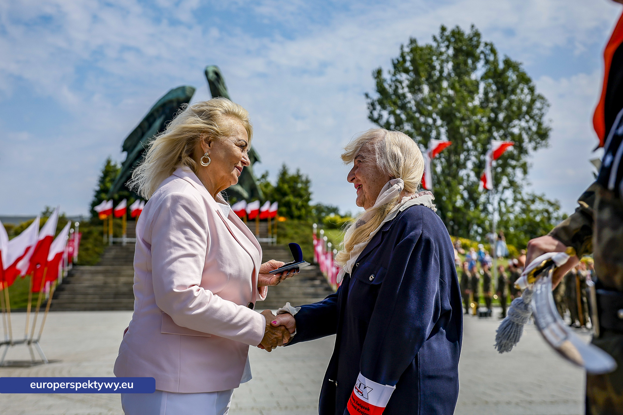 Europerspektywy-196 Europerspektywy Wojewódzkie Obchody Święta Wojska Polskiego w Katowicach – defilada, apel i piknik militarny