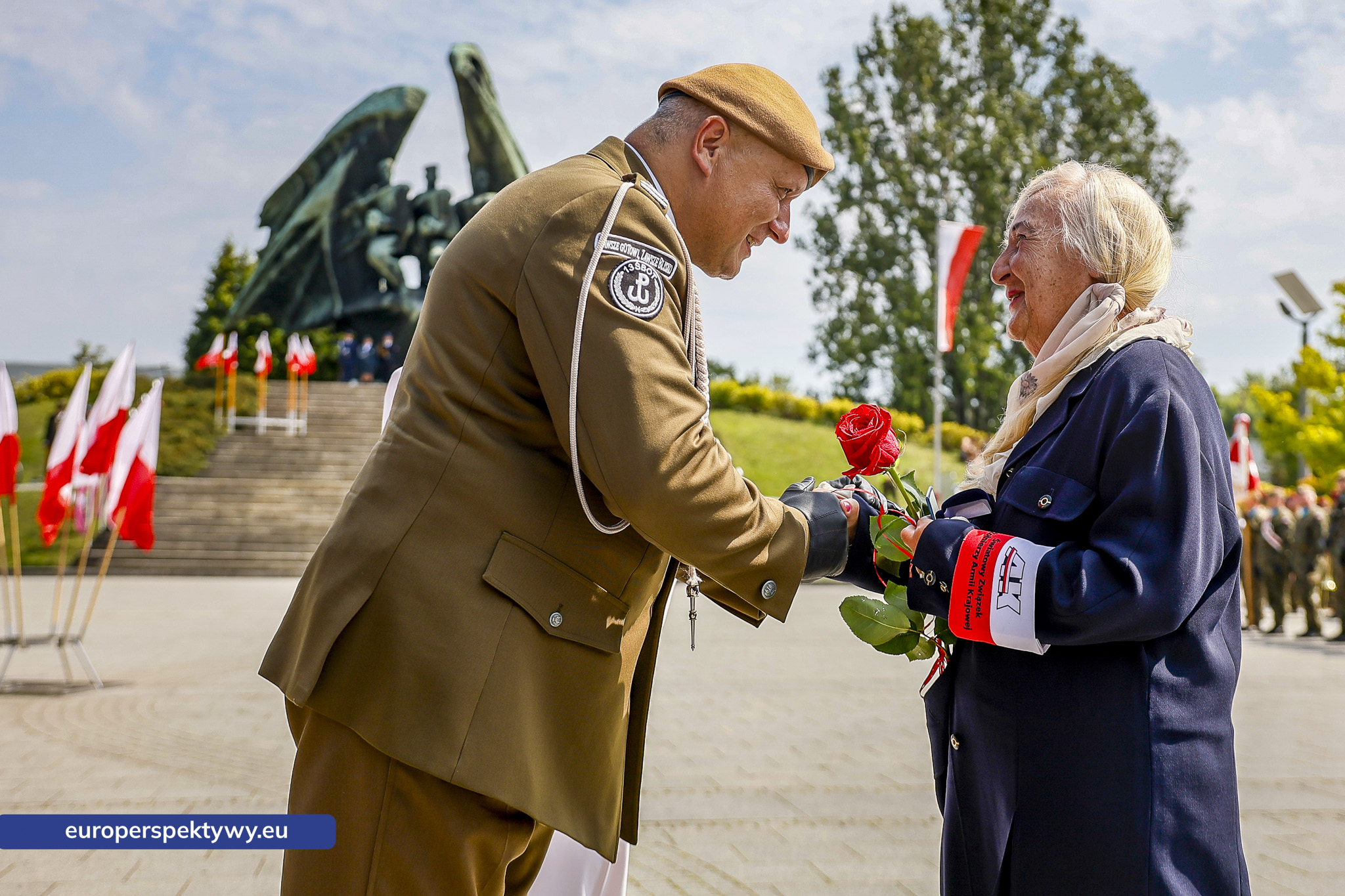 Europerspektywy-198 Europerspektywy Wojewódzkie Obchody Święta Wojska Polskiego w Katowicach – defilada, apel i piknik militarny
