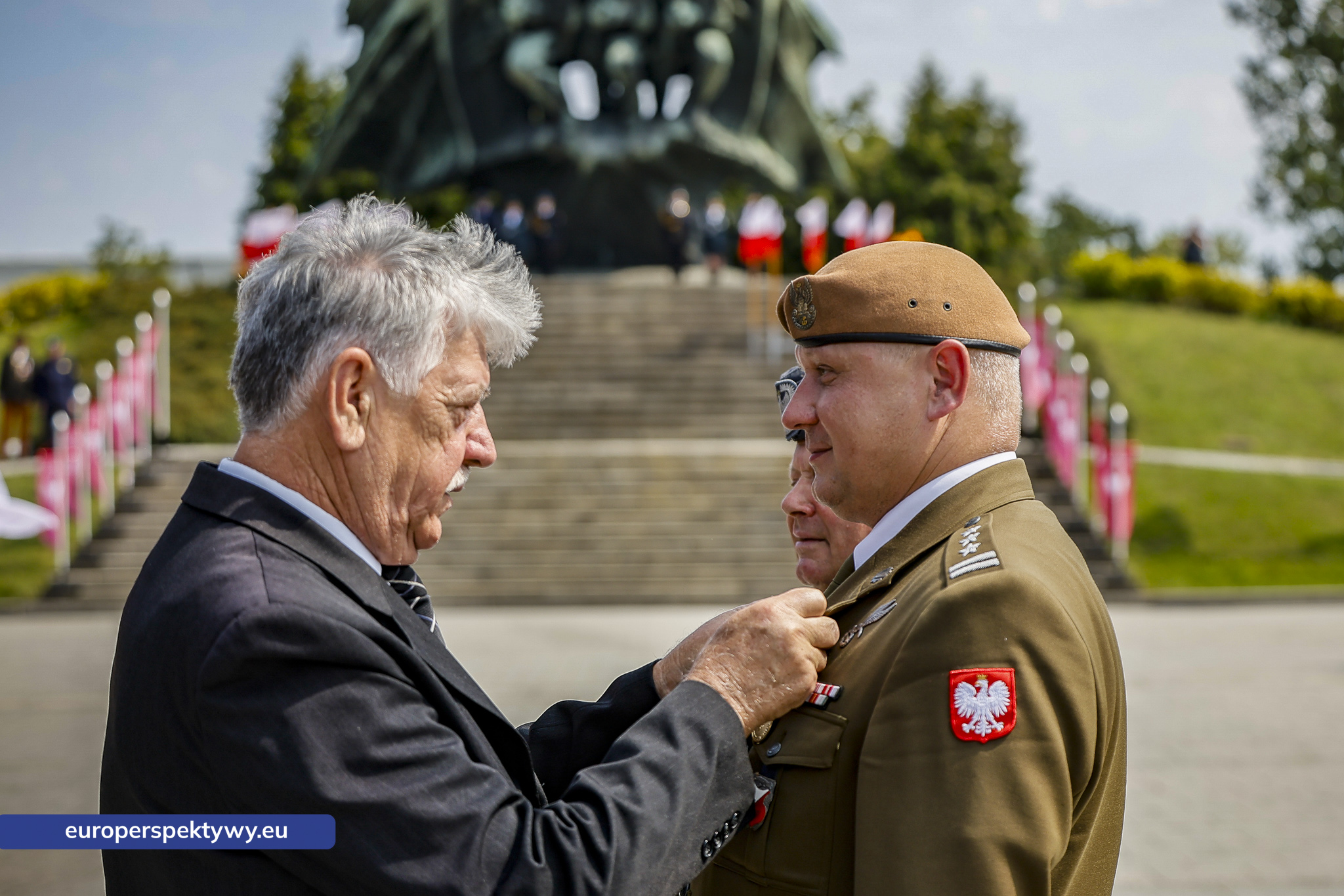 Europerspektywy-219 Europerspektywy Wojewódzkie Obchody Święta Wojska Polskiego w Katowicach – defilada, apel i piknik militarny