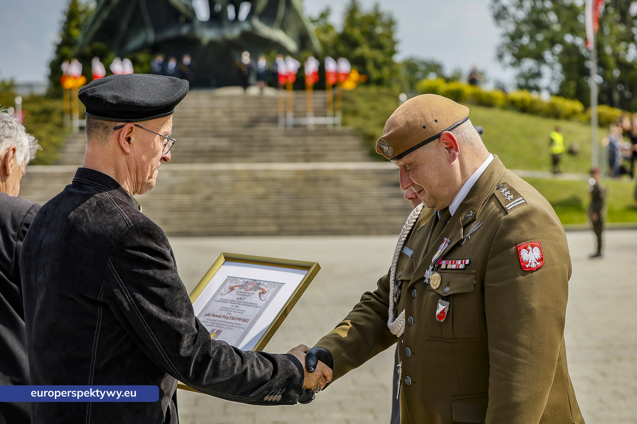 Europerspektywy-221 Europerspektywy Wojewódzkie Obchody Święta Wojska Polskiego w Katowicach – defilada, apel i piknik militarny