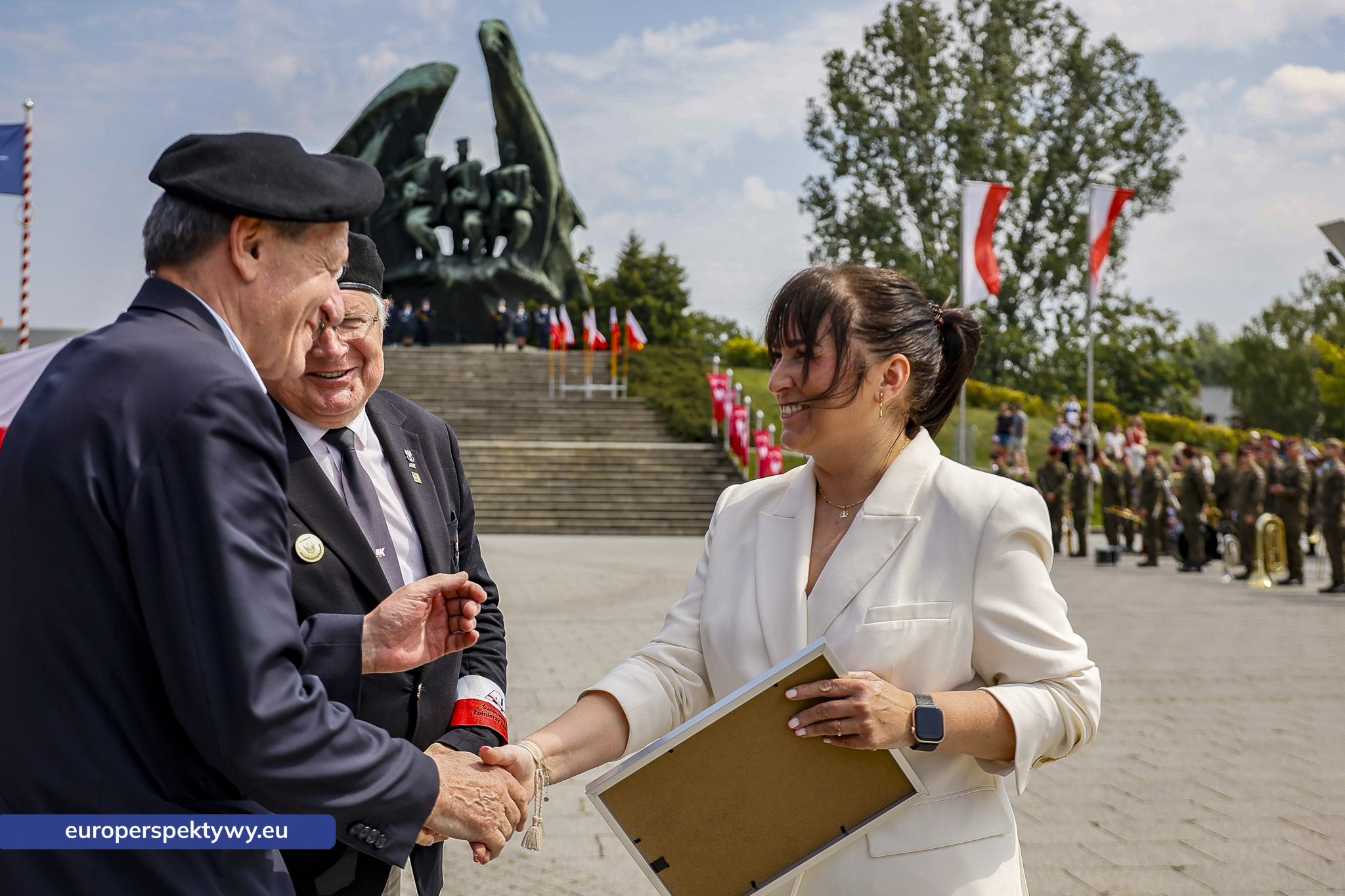 Europerspektywy-234 Europerspektywy Wojewódzkie Obchody Święta Wojska Polskiego w Katowicach – defilada, apel i piknik militarny
